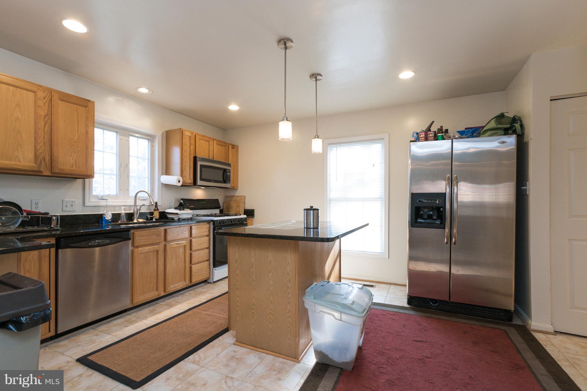 COURTLAND PARK - Residential Lease