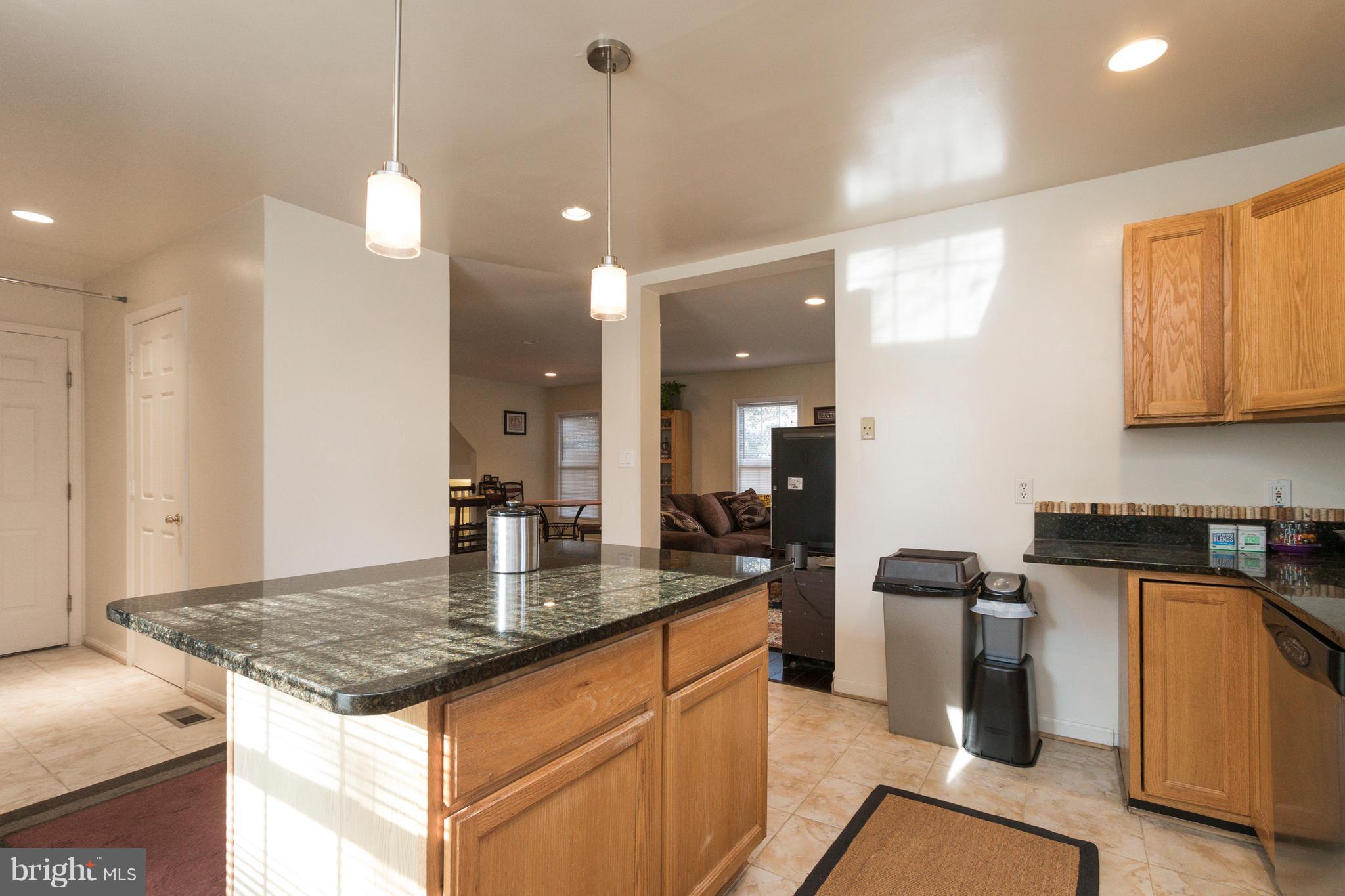 COURTLAND PARK - Residential Lease