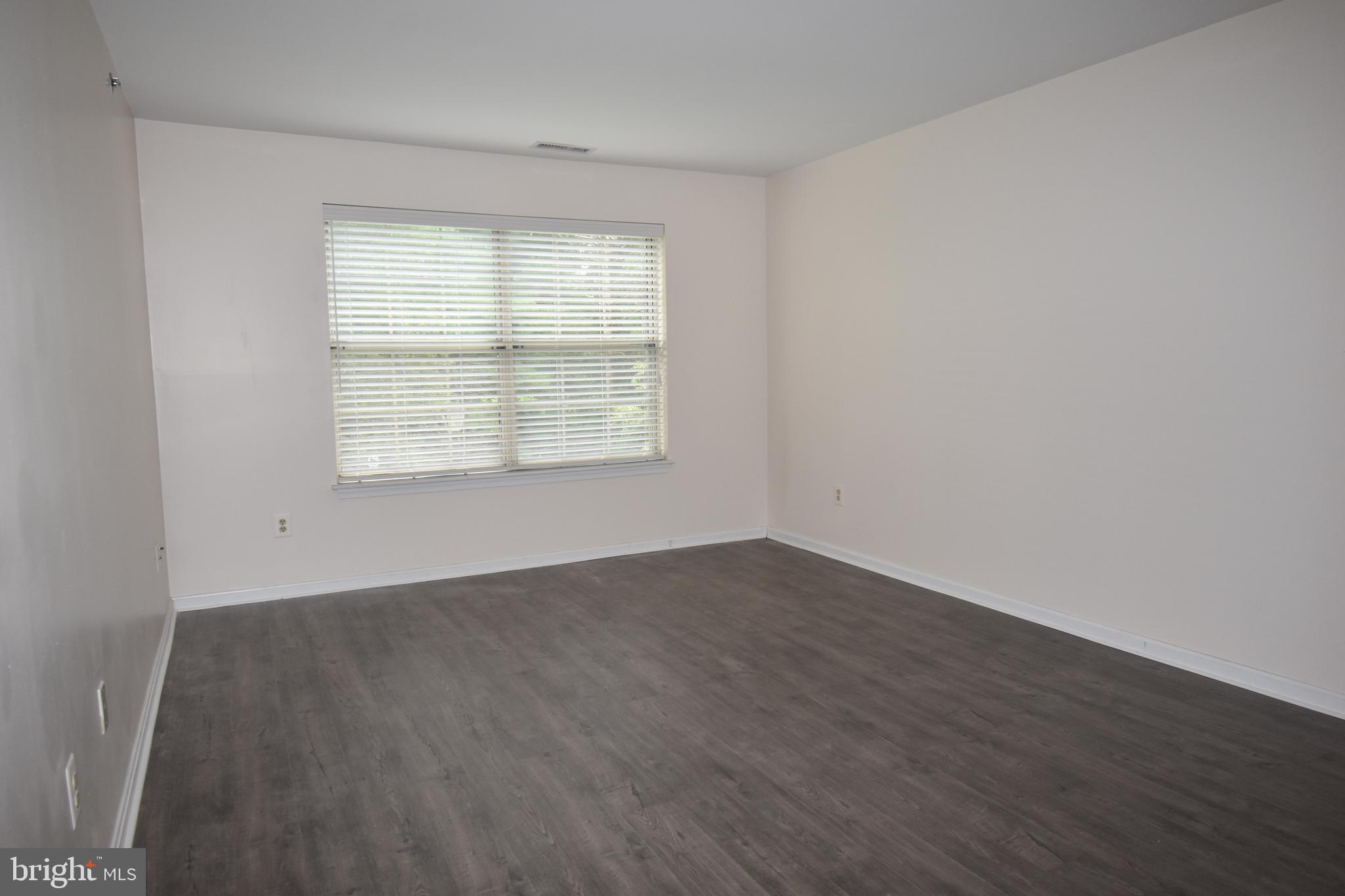 LOVETON FARMS - Residential Lease