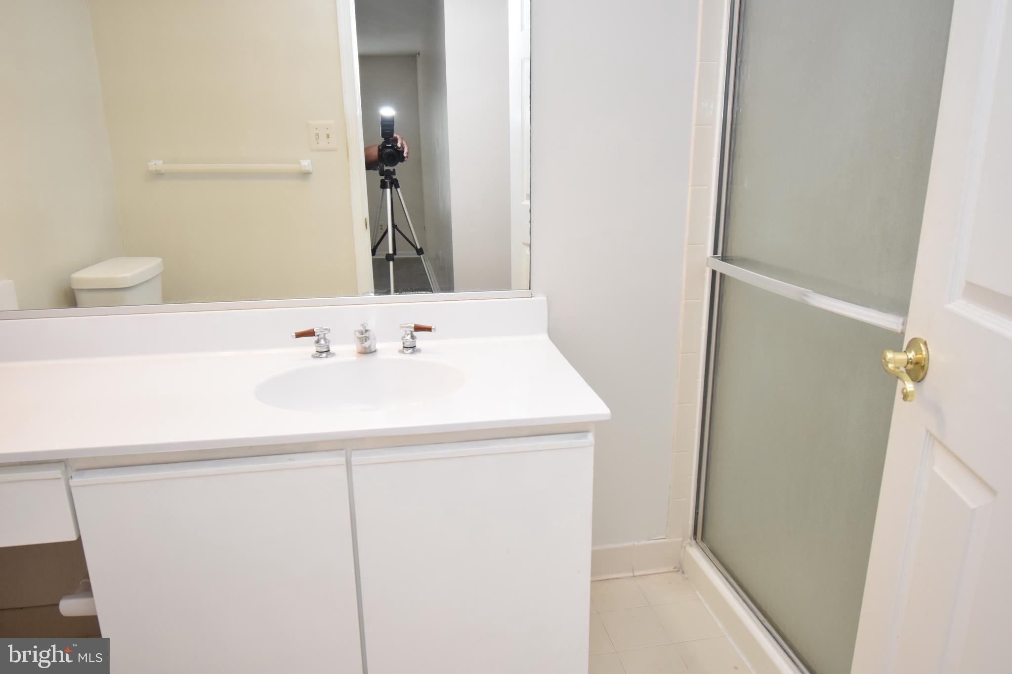 LOVETON FARMS - Residential Lease