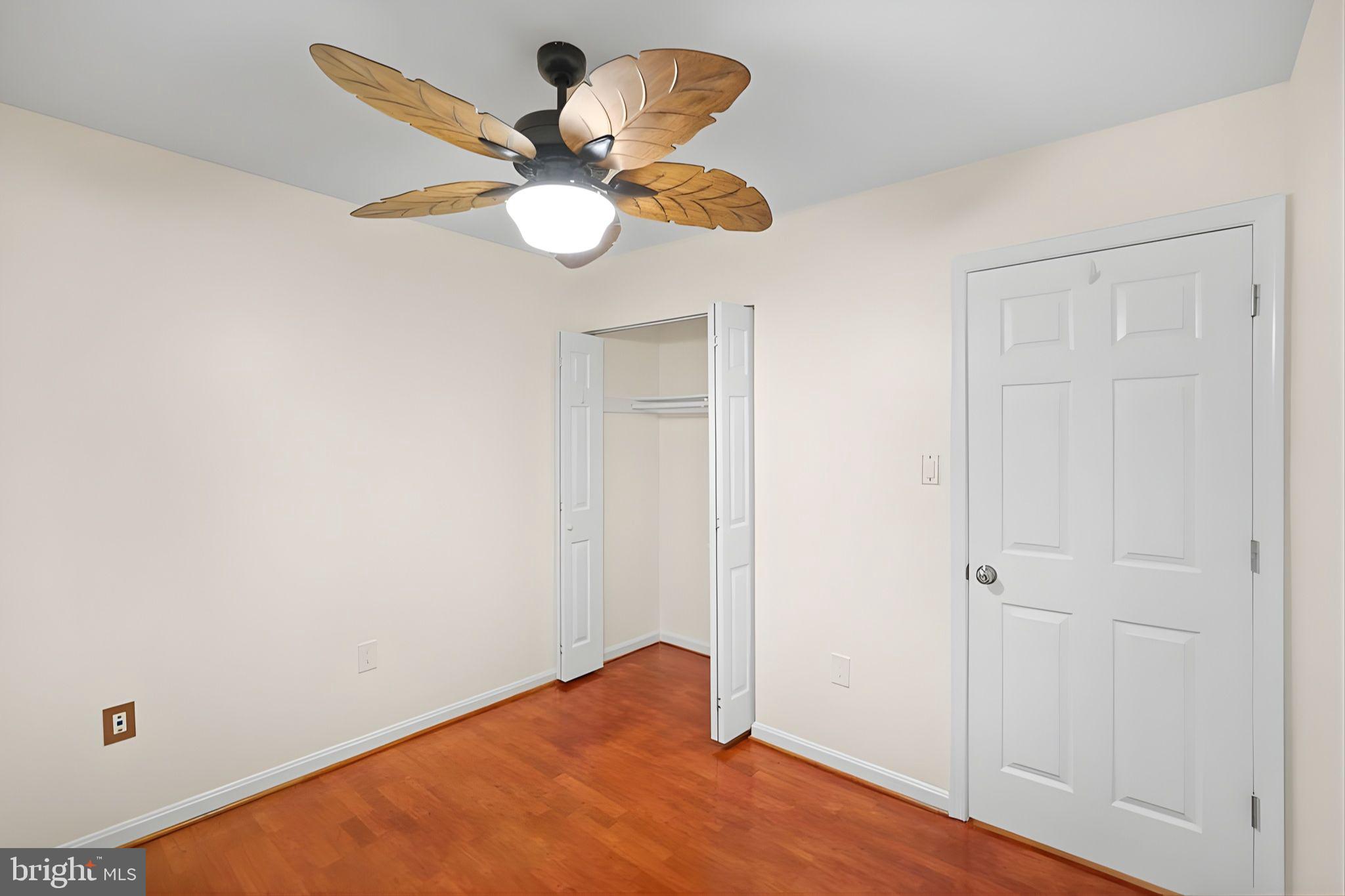 BEVERLY MANOR - Residential Lease