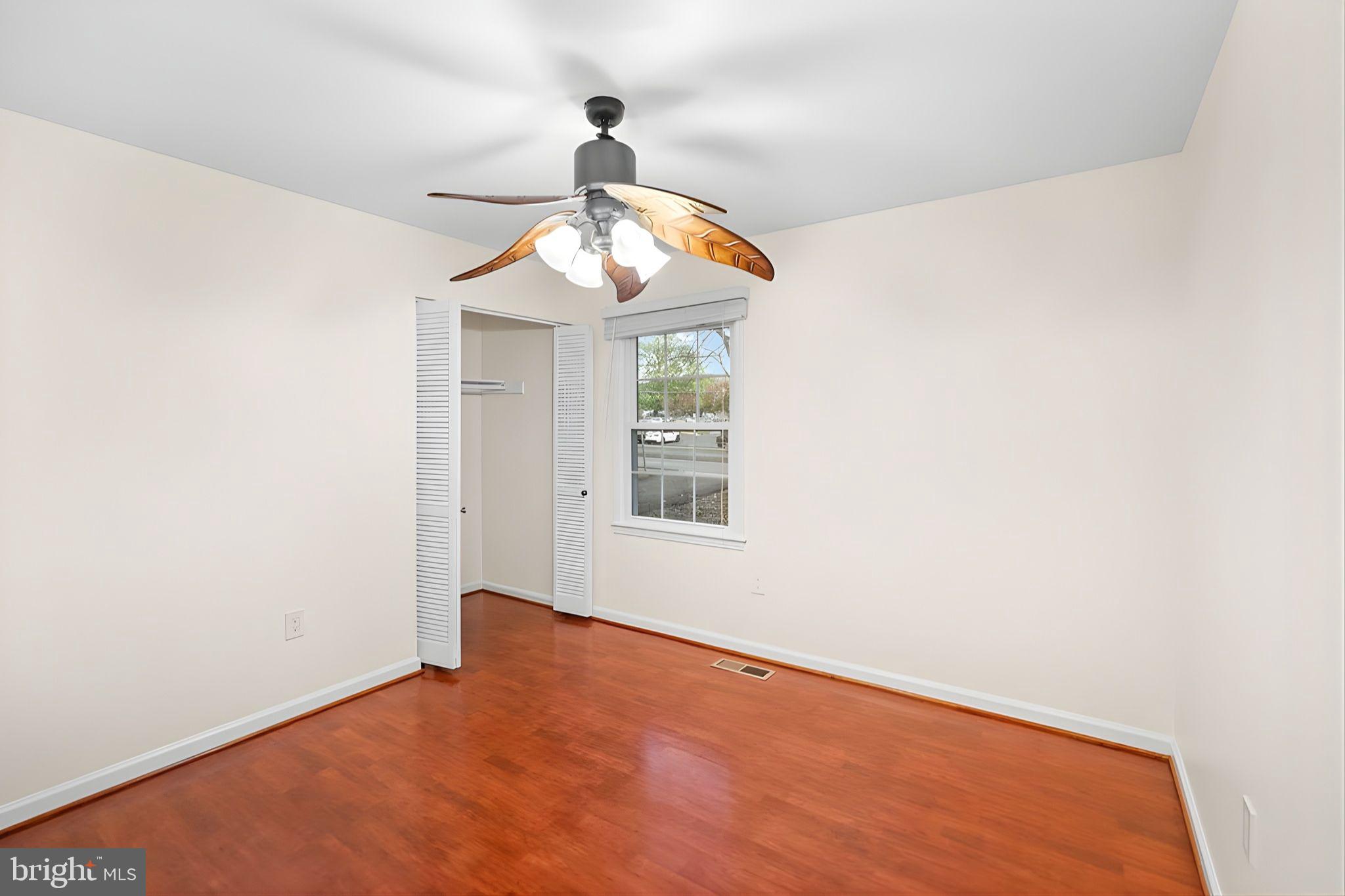 BEVERLY MANOR - Residential Lease