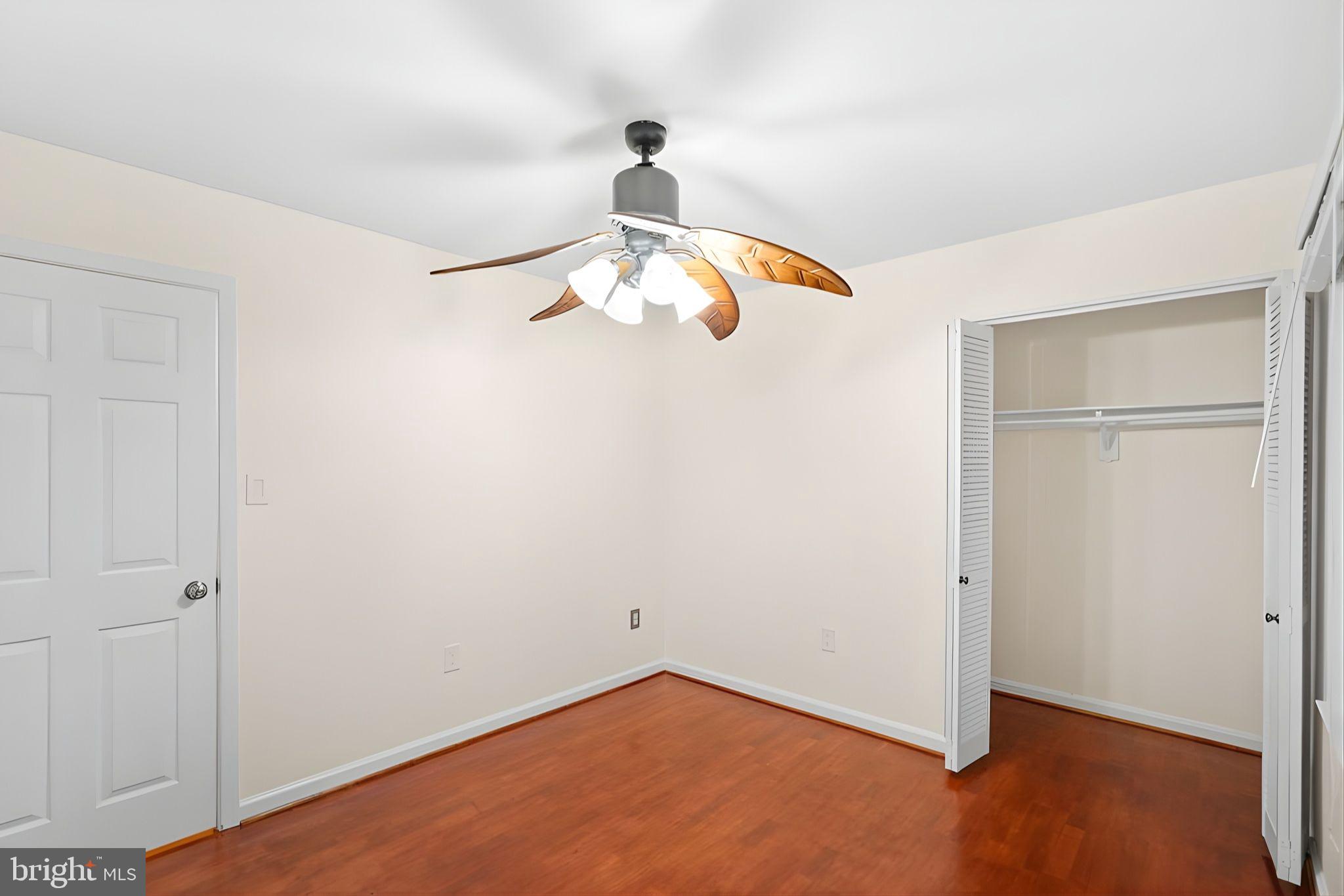 BEVERLY MANOR - Residential Lease