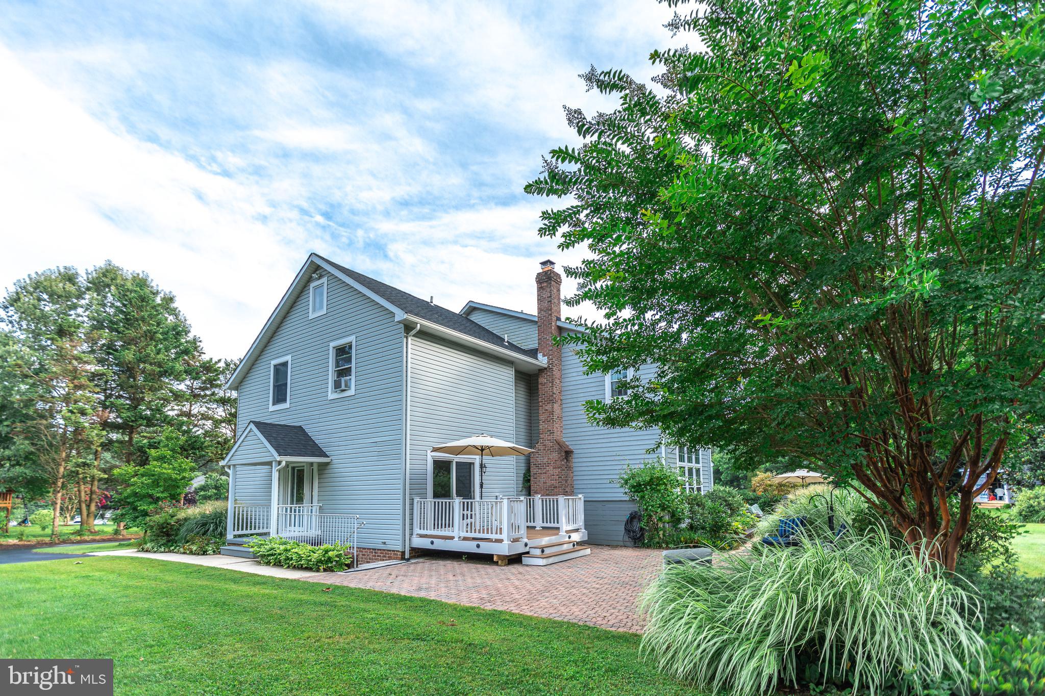 MANOR FIELDS - Residential