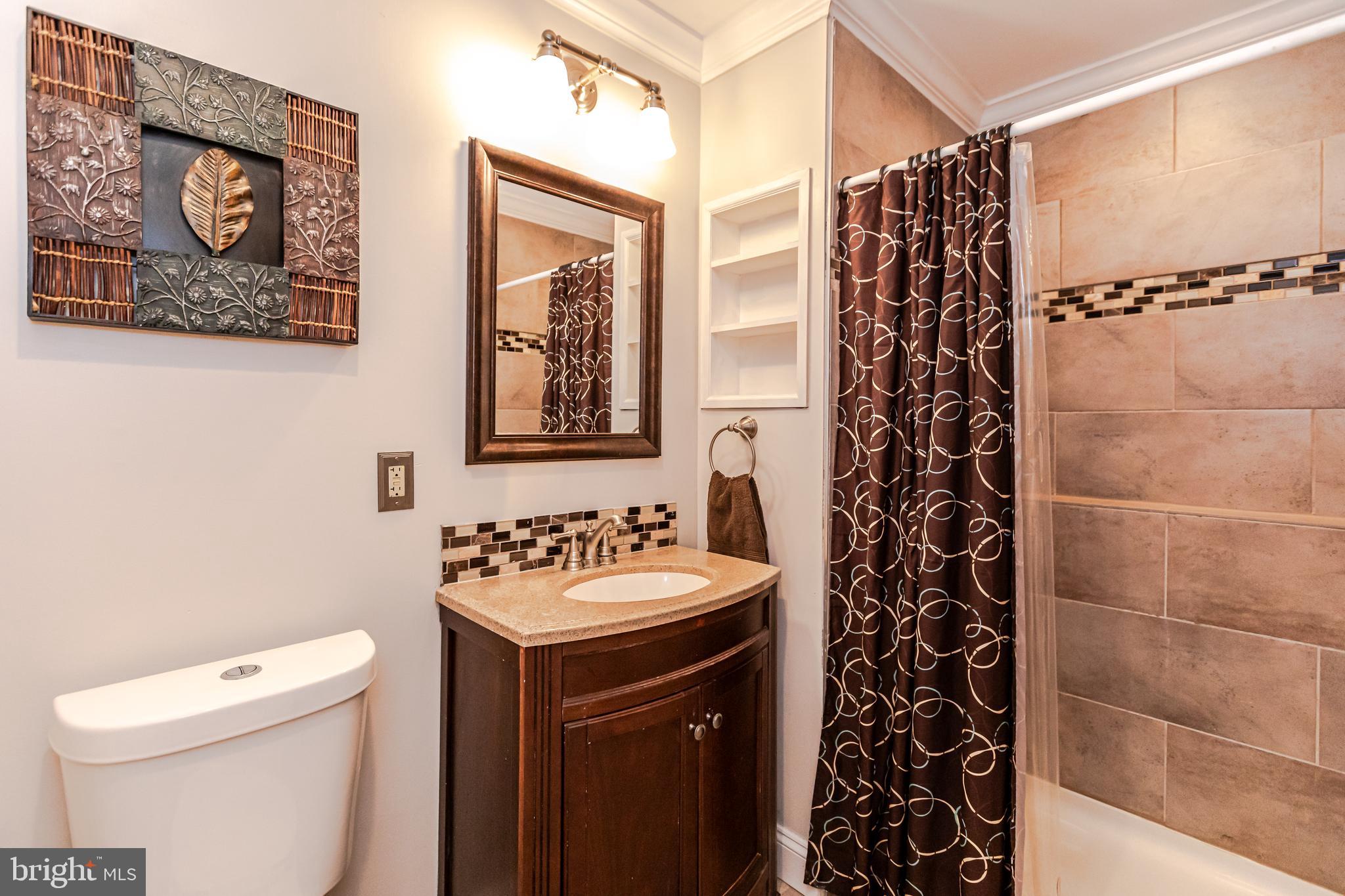 MANOR FIELDS - Residential