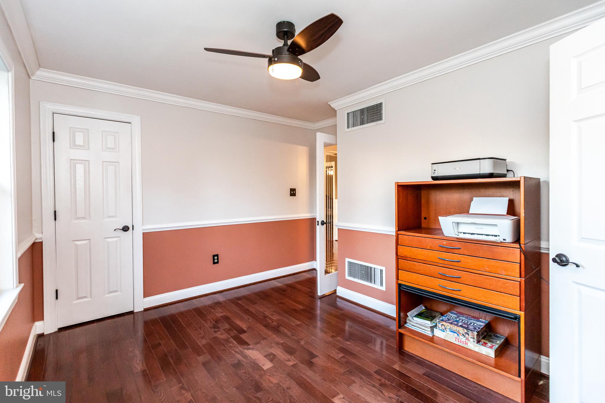 MANOR FIELDS - Residential