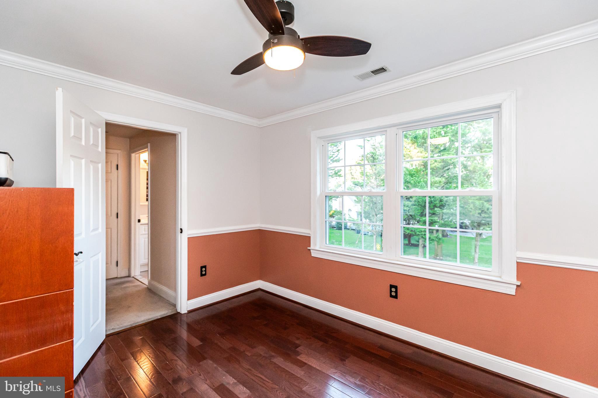 MANOR FIELDS - Residential