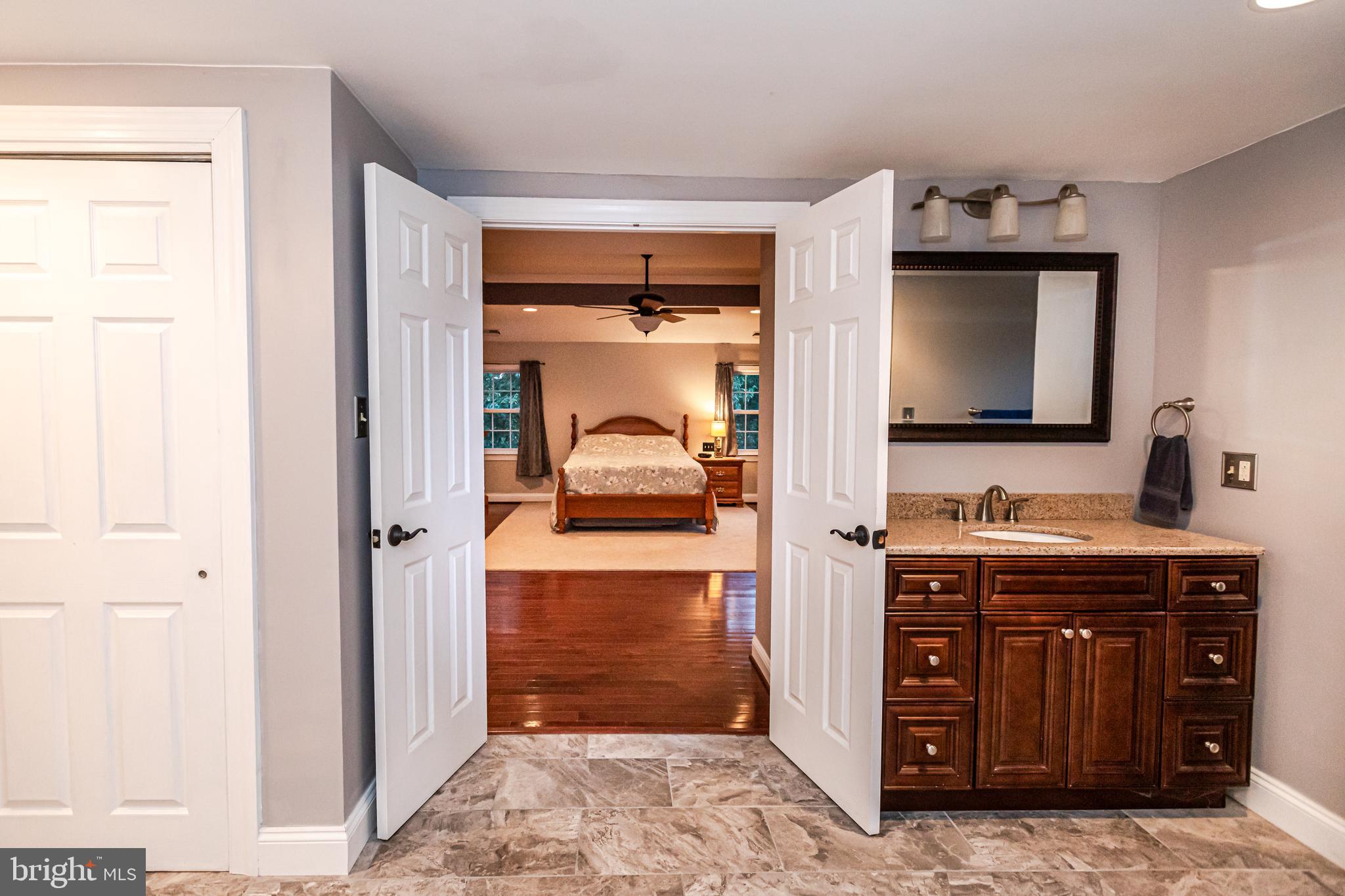 MANOR FIELDS - Residential