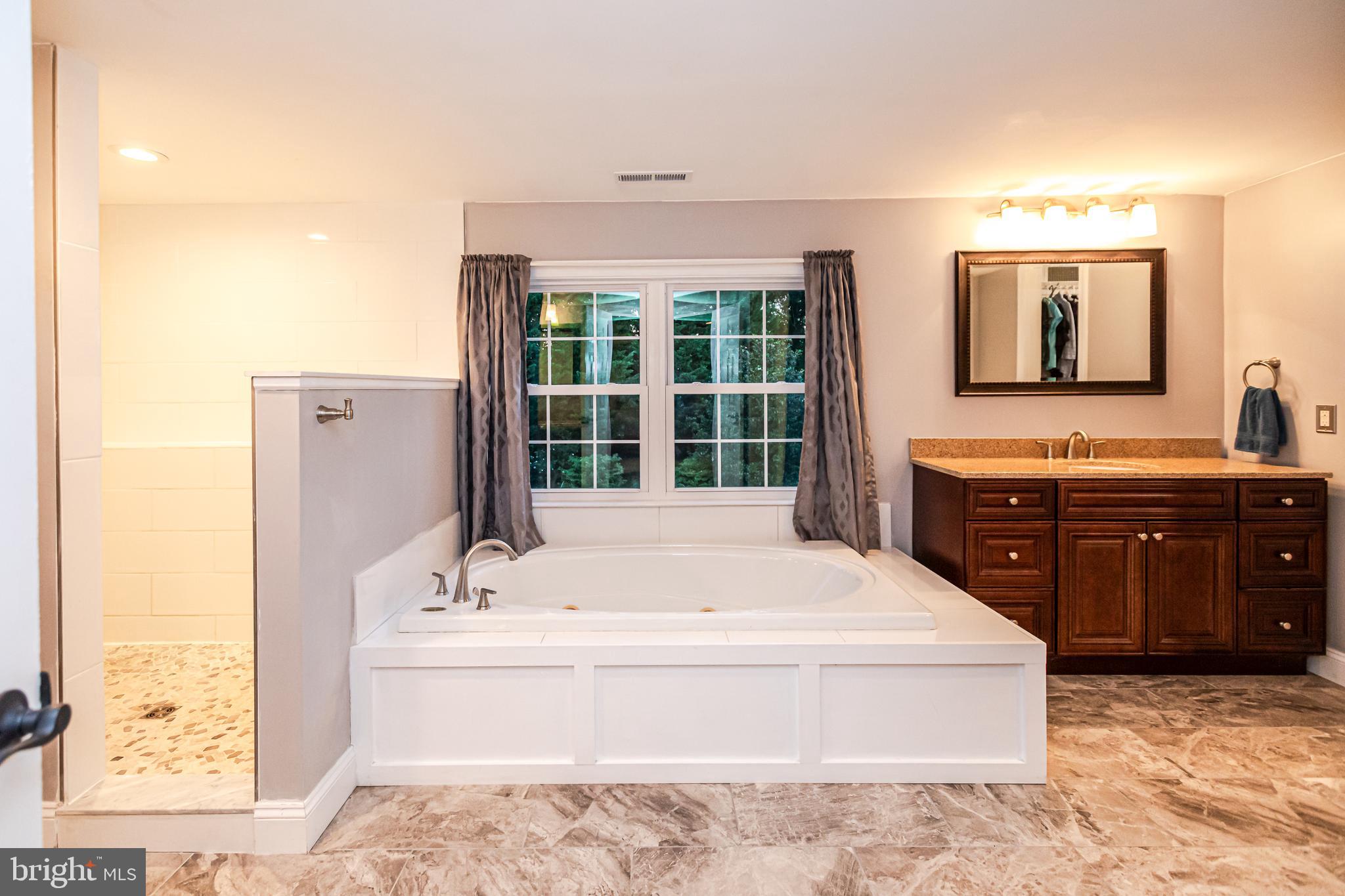 MANOR FIELDS - Residential