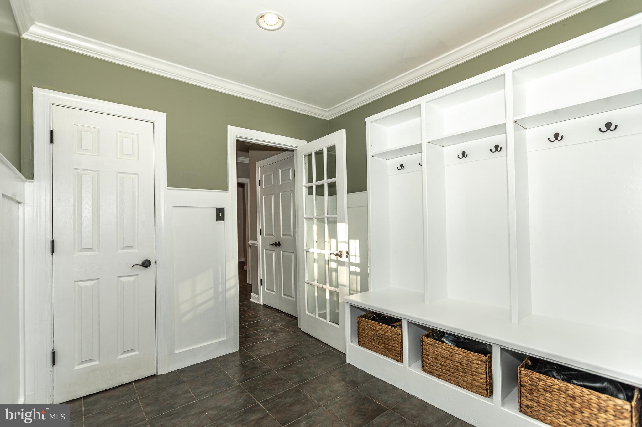 MANOR FIELDS - Residential