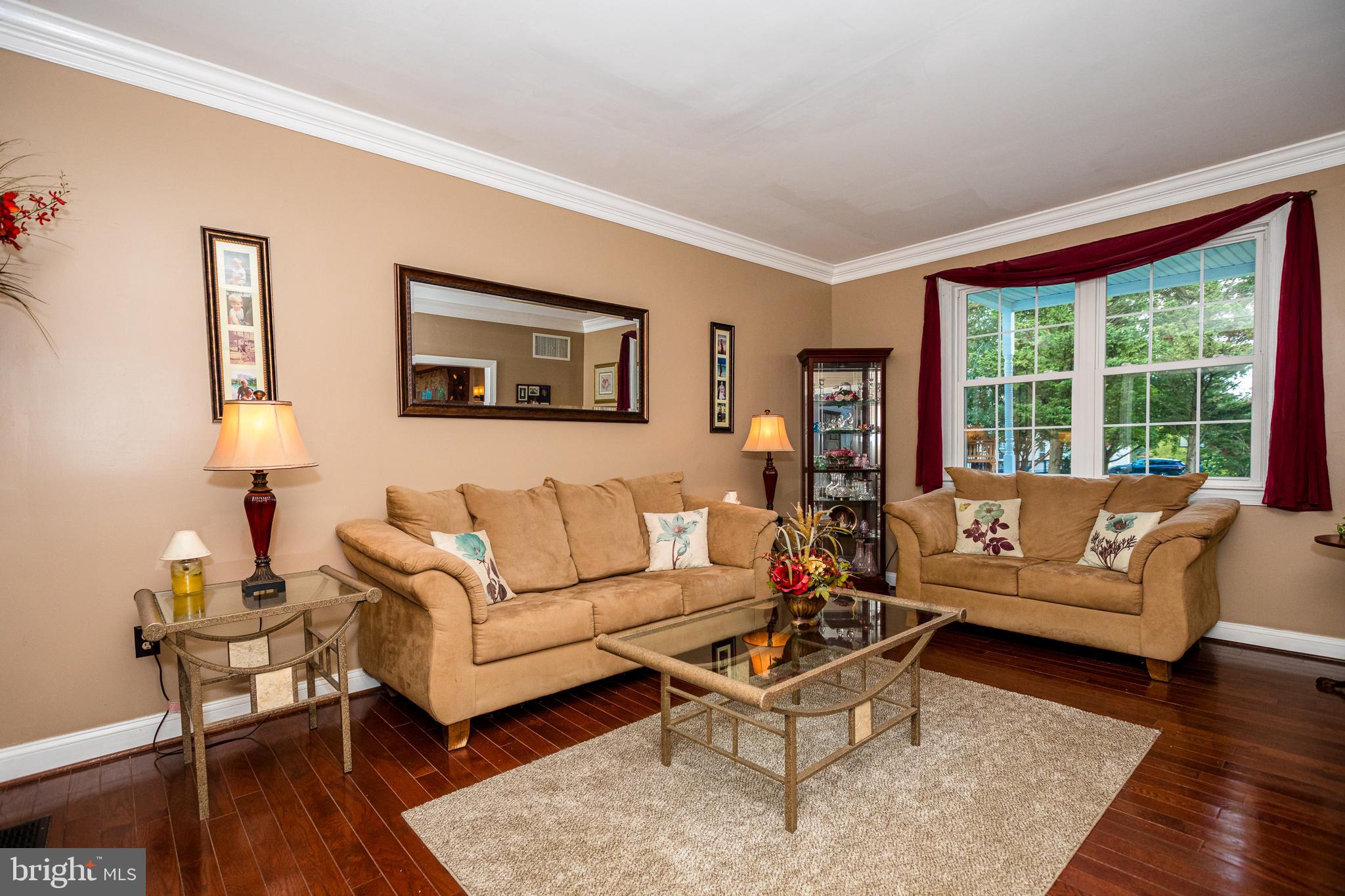 MANOR FIELDS - Residential