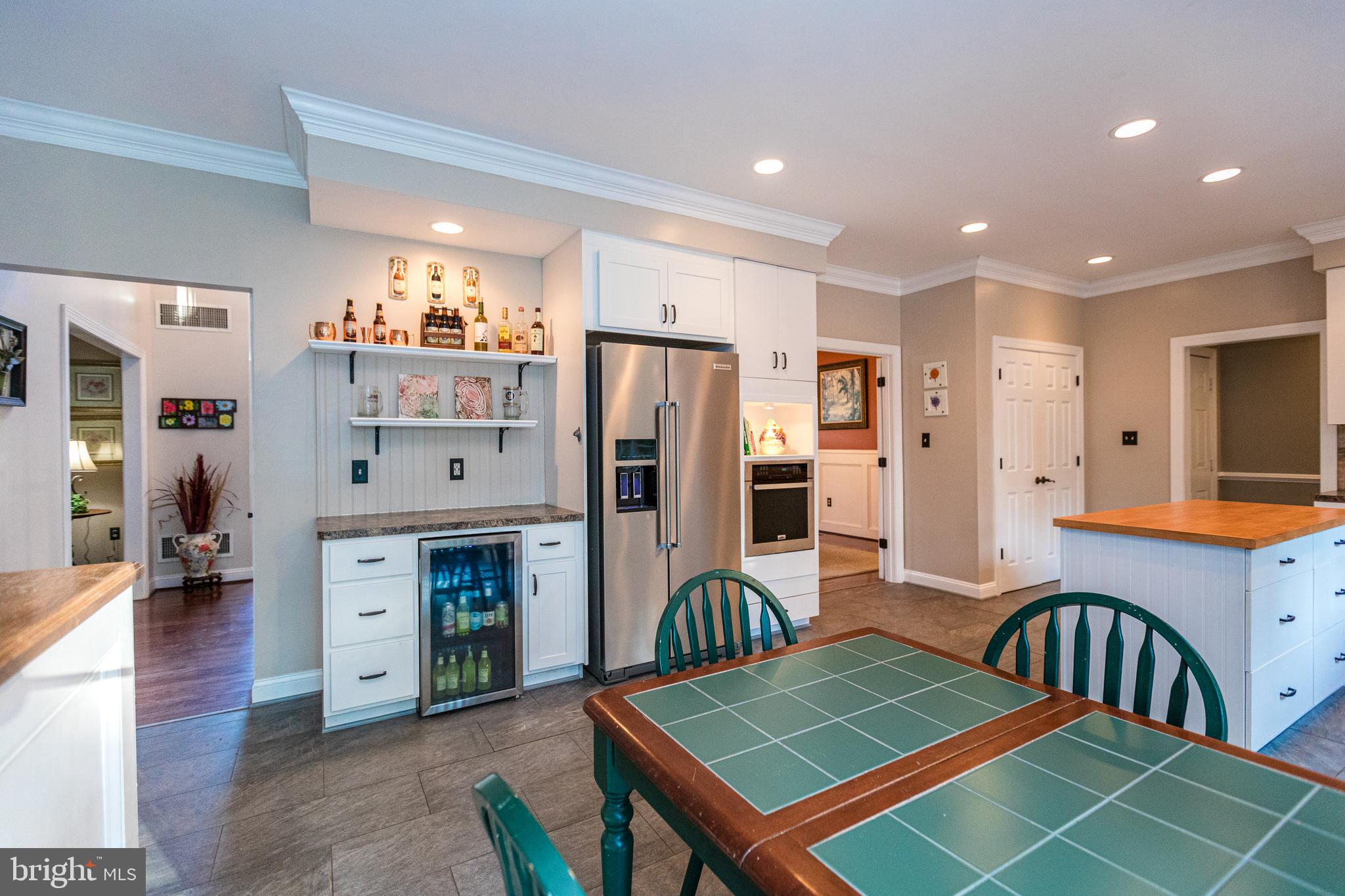 MANOR FIELDS - Residential