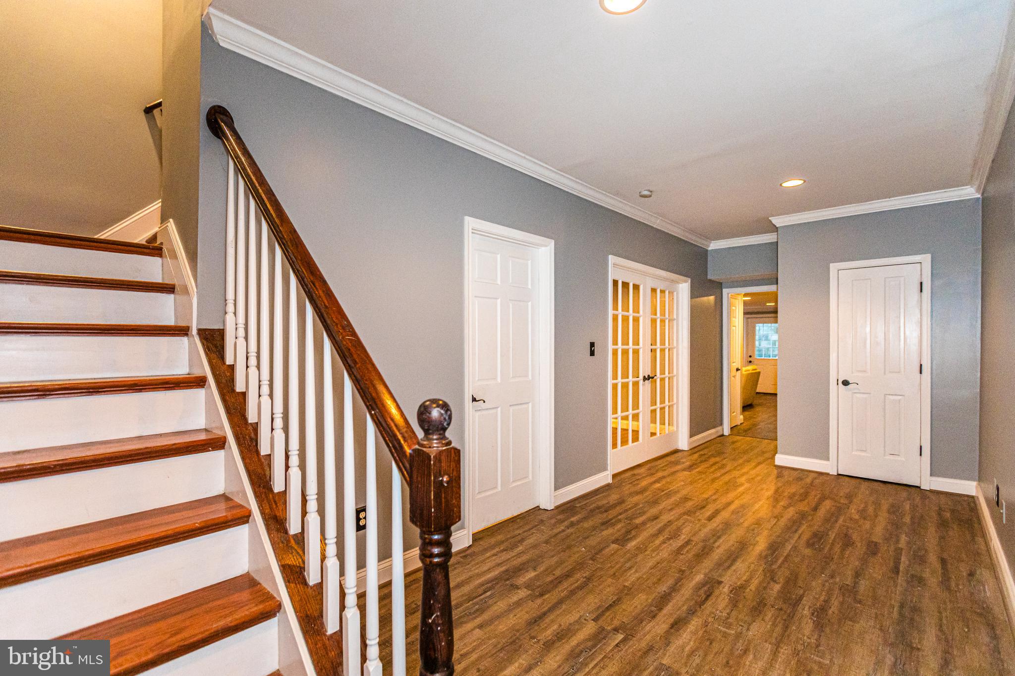 MANOR FIELDS - Residential