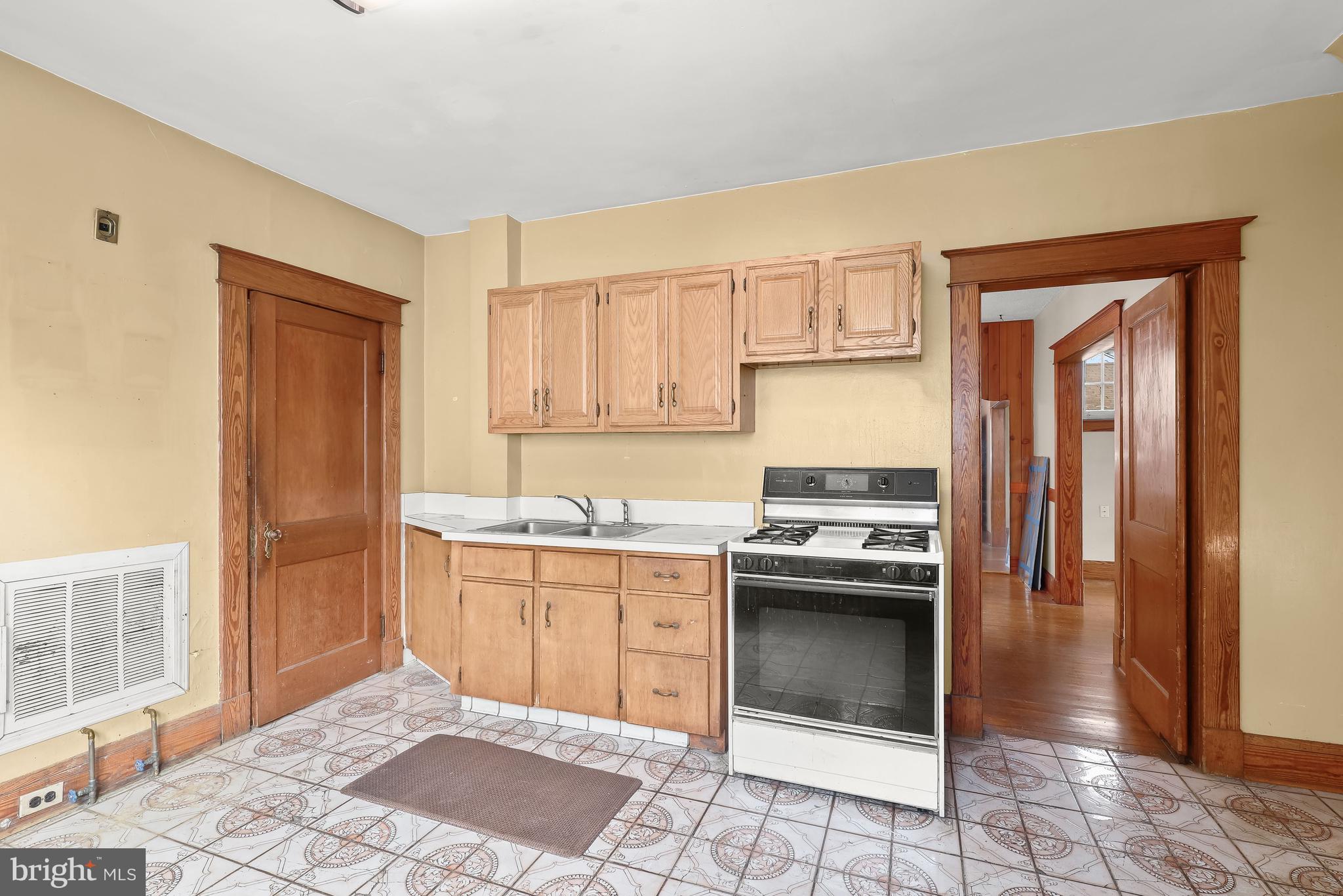 WILLIAM BORGMANN - Residential