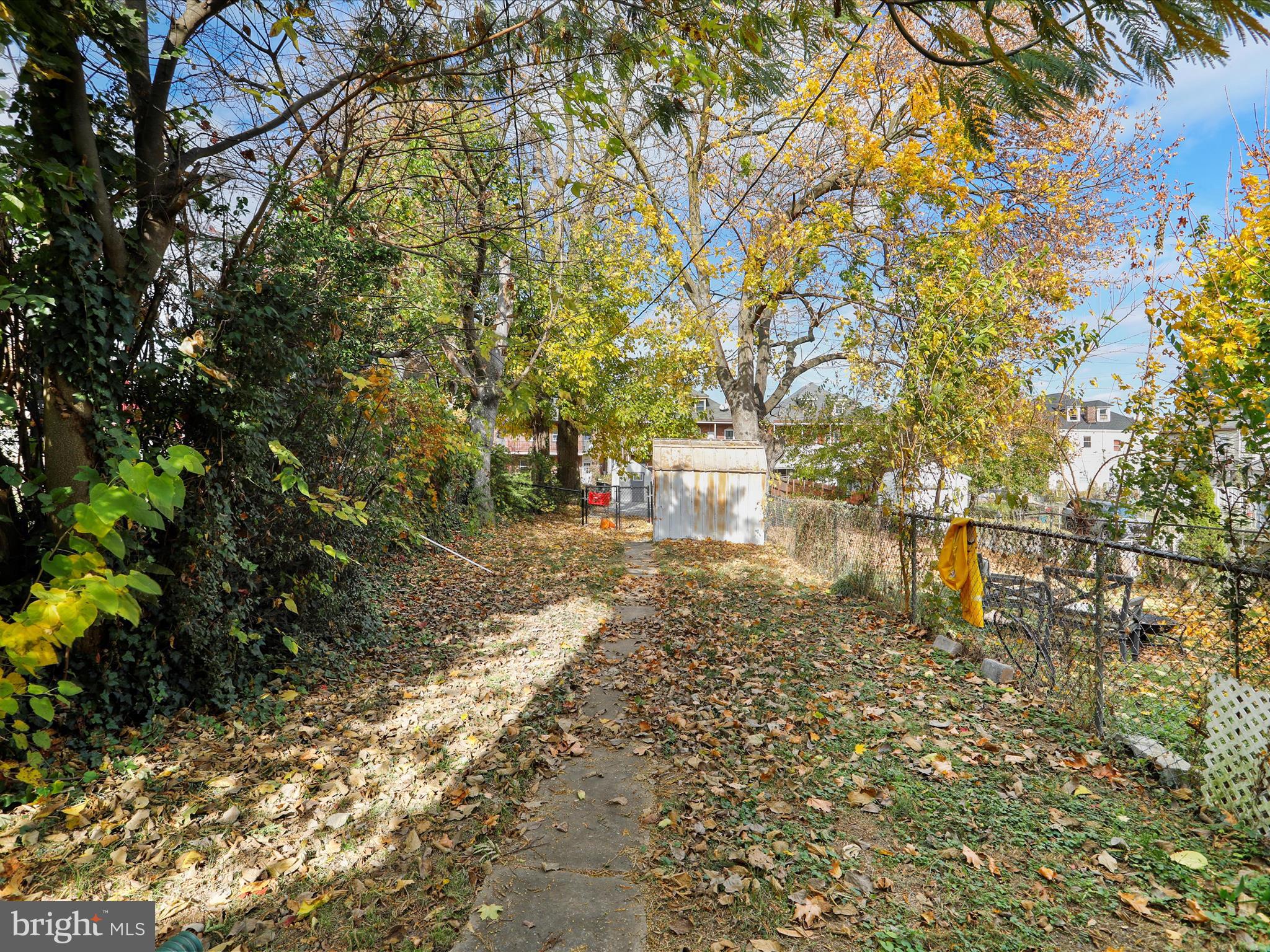 WEST END - Residential