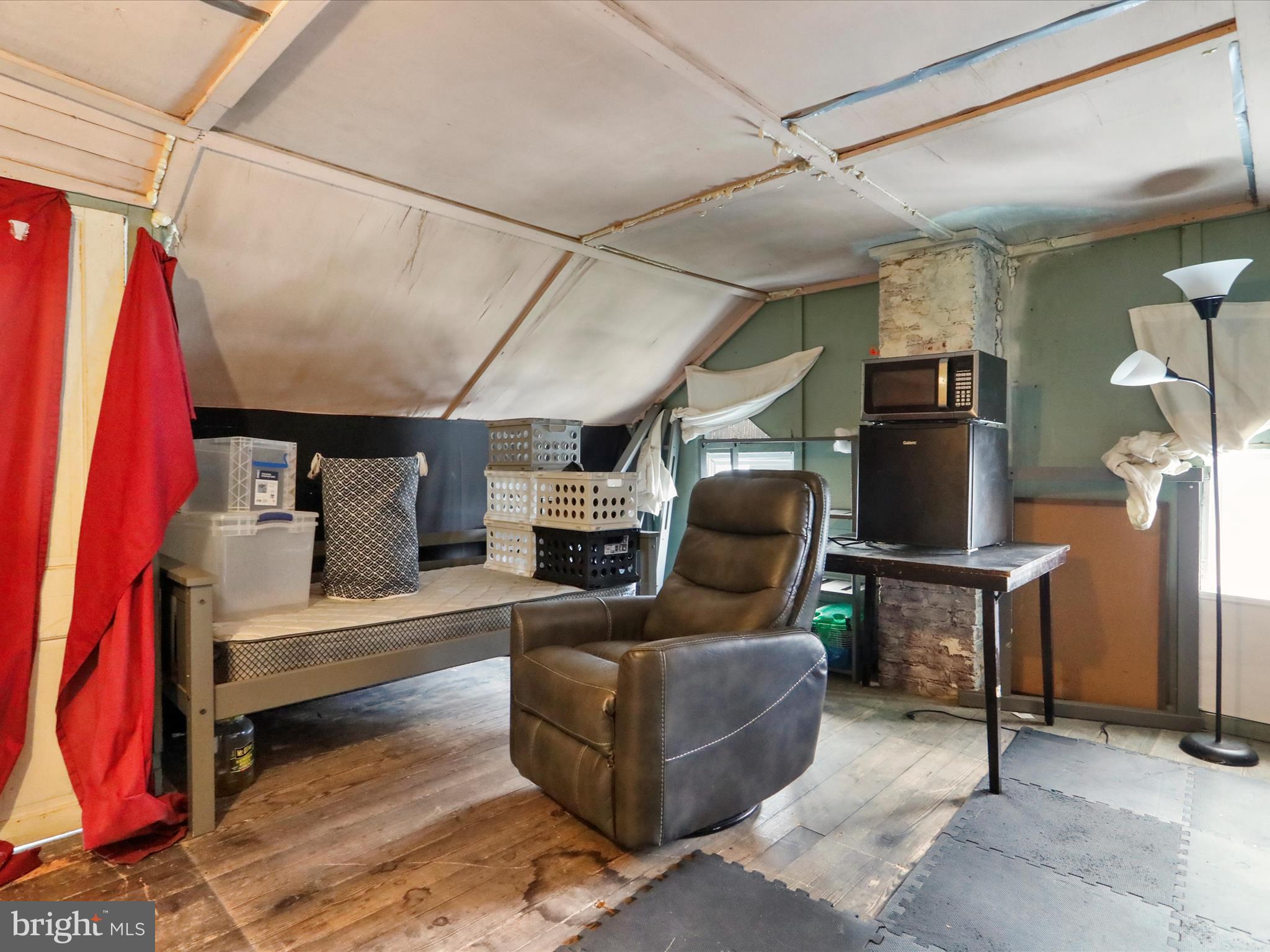 WEST END - Residential