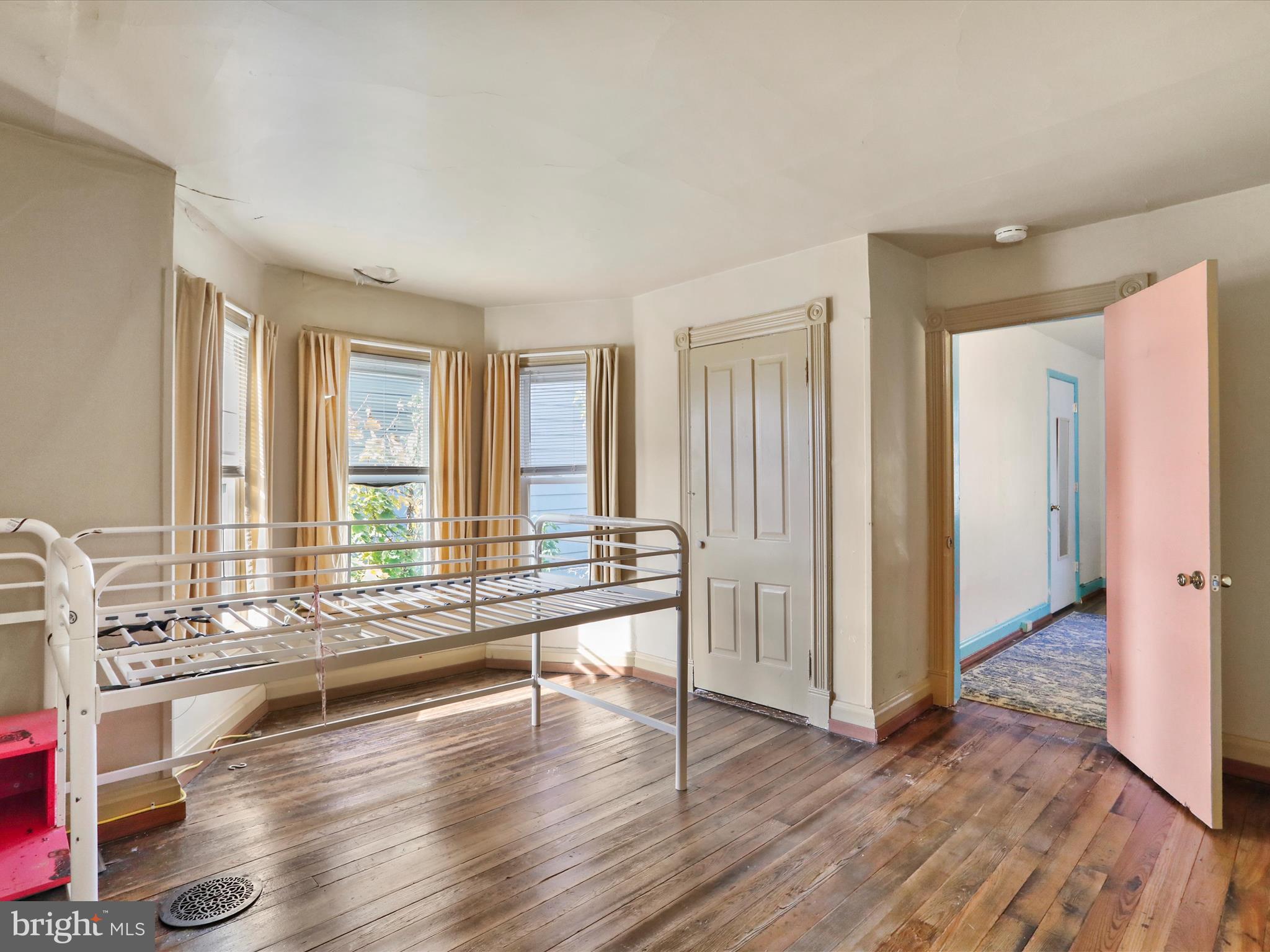 WEST END - Residential