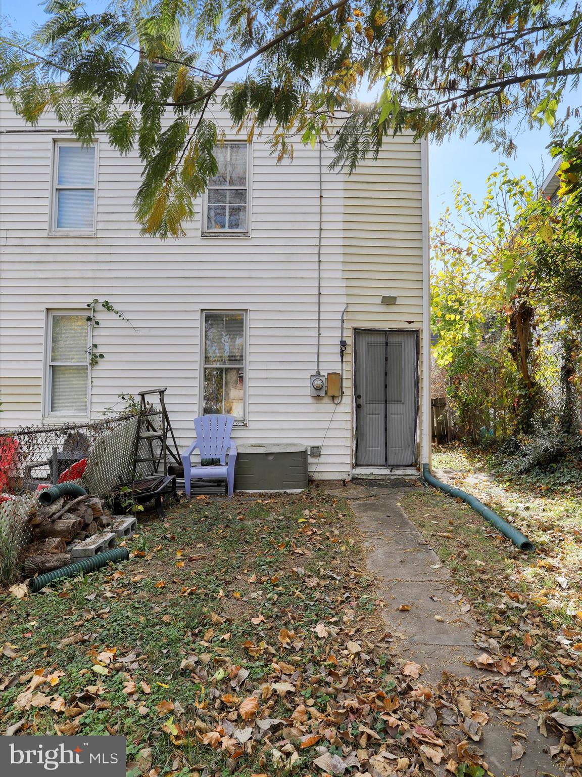 WEST END - Residential