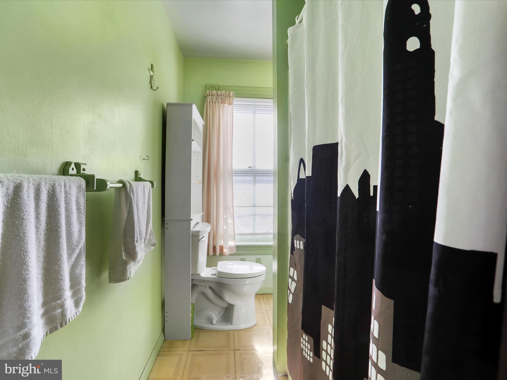 WEST END - Residential