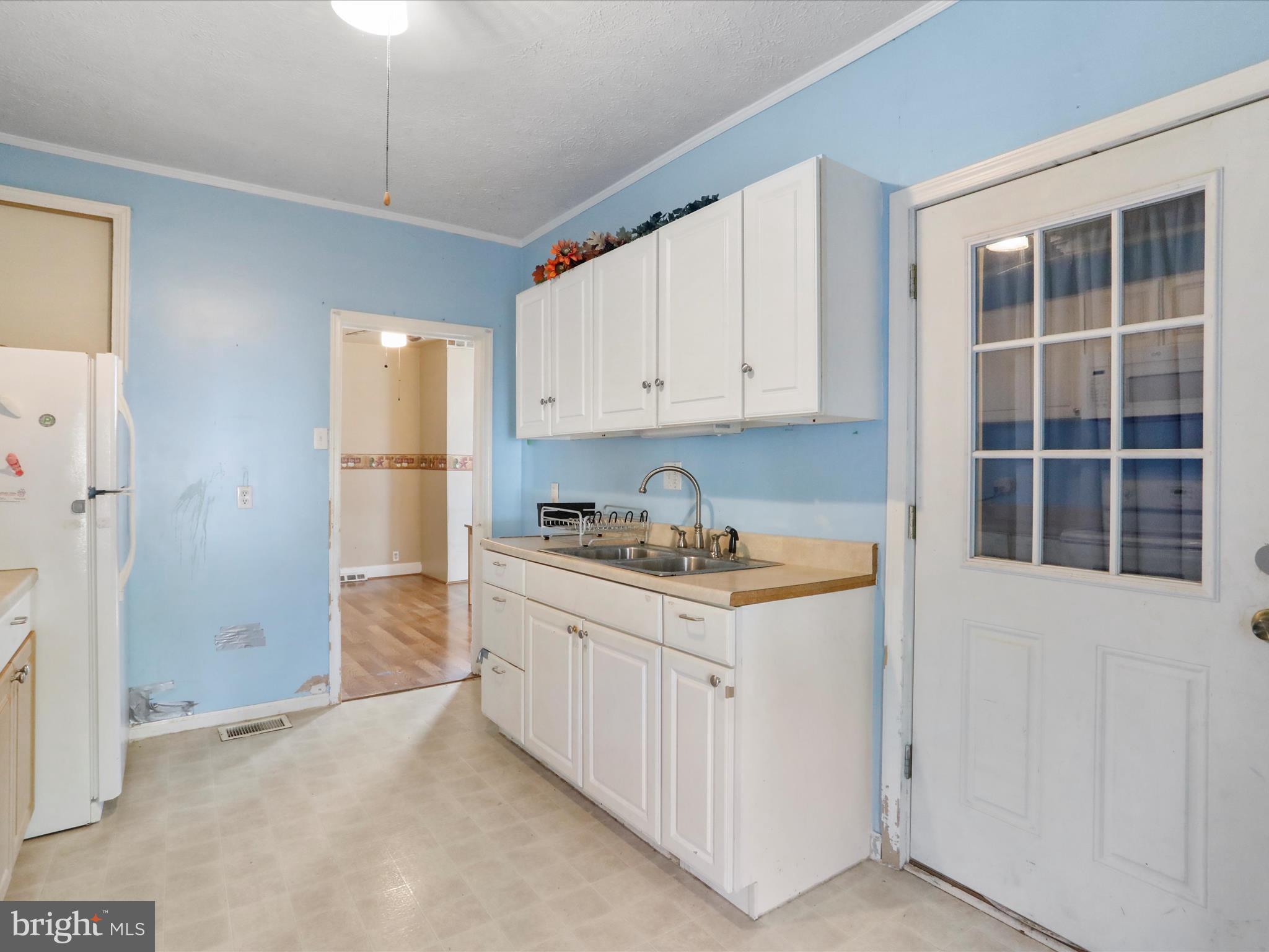 WEST END - Residential