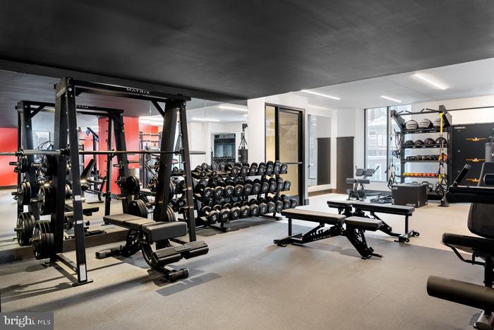 WASHINGTON SQ - Residential Lease