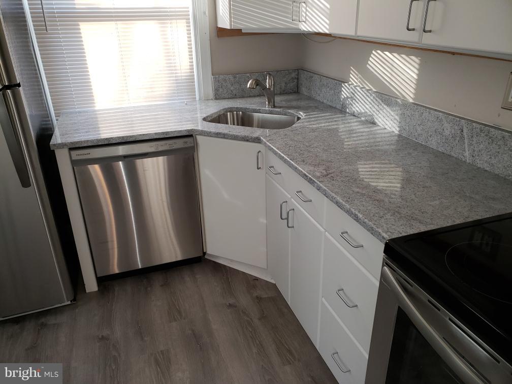 ROCKCREST - Residential