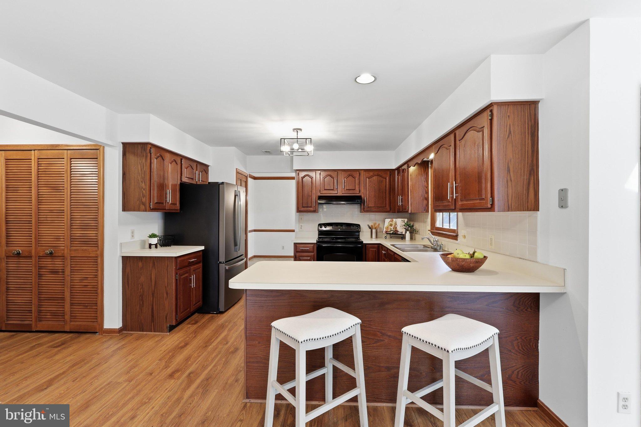 5226 CEDAR RIDGE DRIVE
