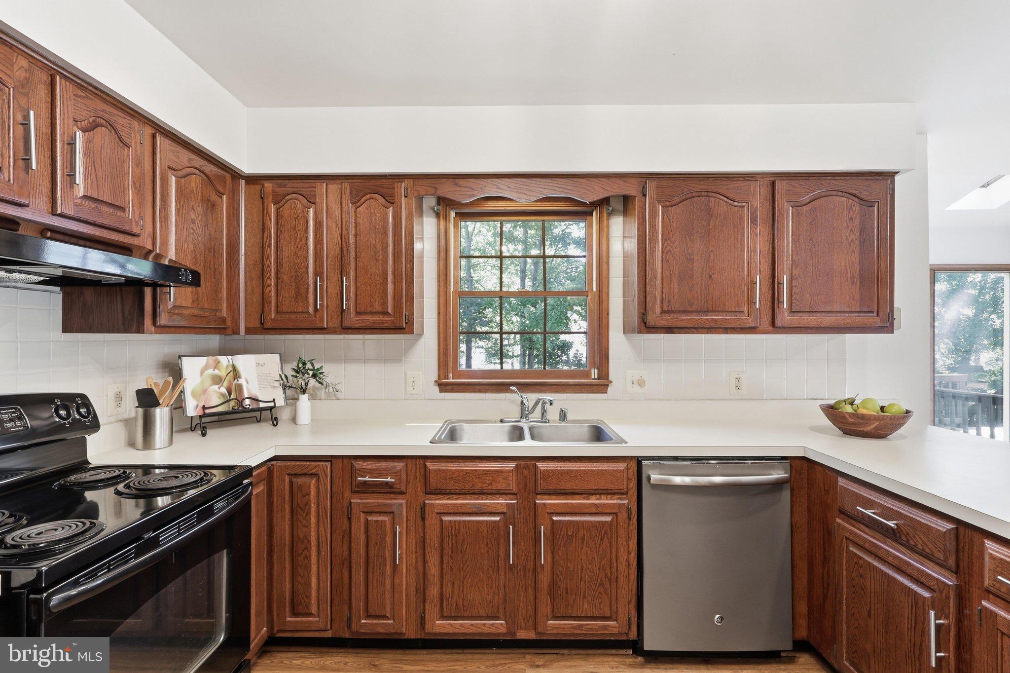 5226 CEDAR RIDGE DRIVE