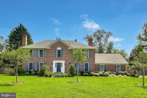 Photo of 7724 Fontaine Street, POTOMAC, MD 20854 (MLS # MDMC2254140)