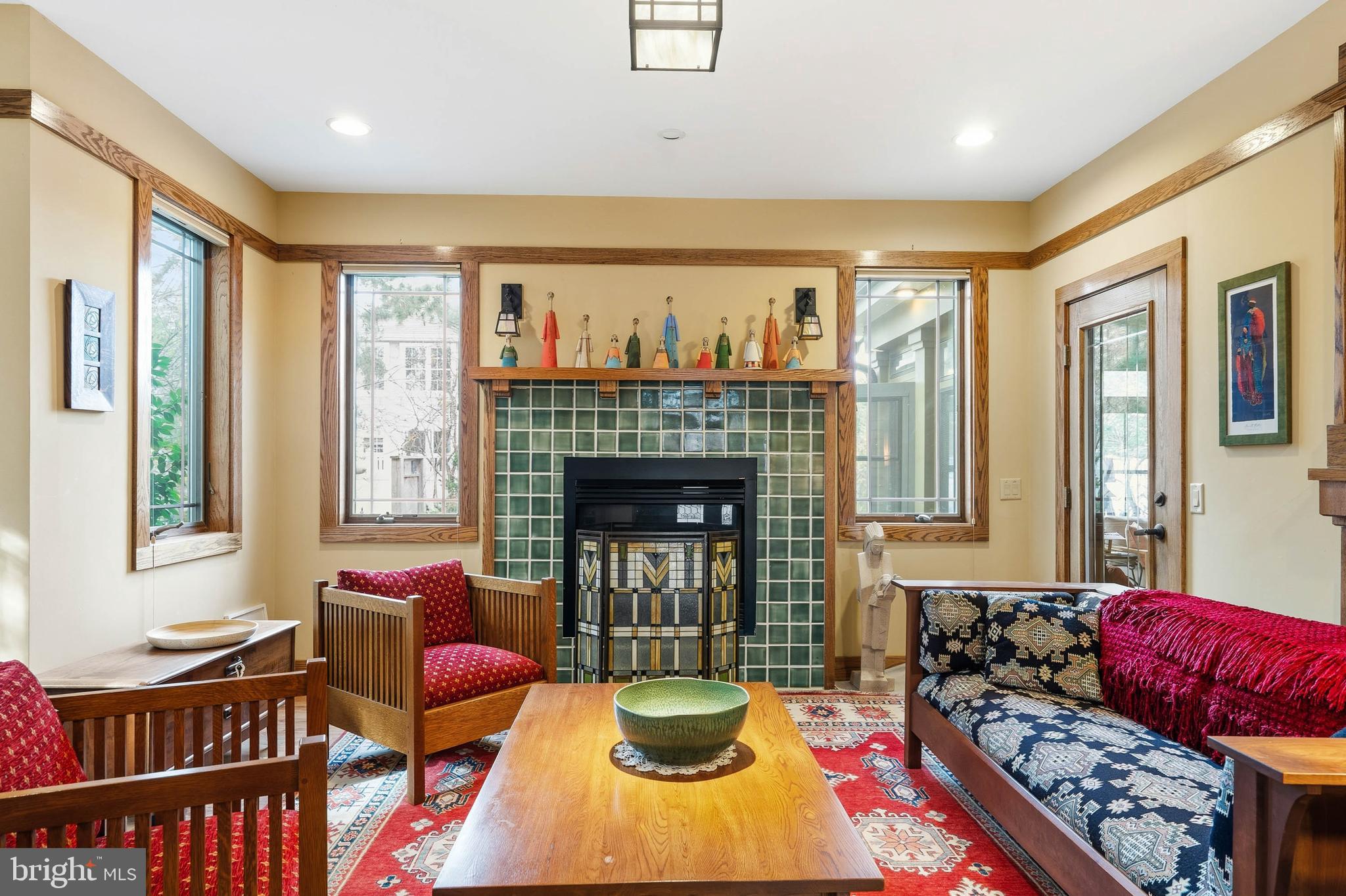 29 ELEANOR LEE LANE E