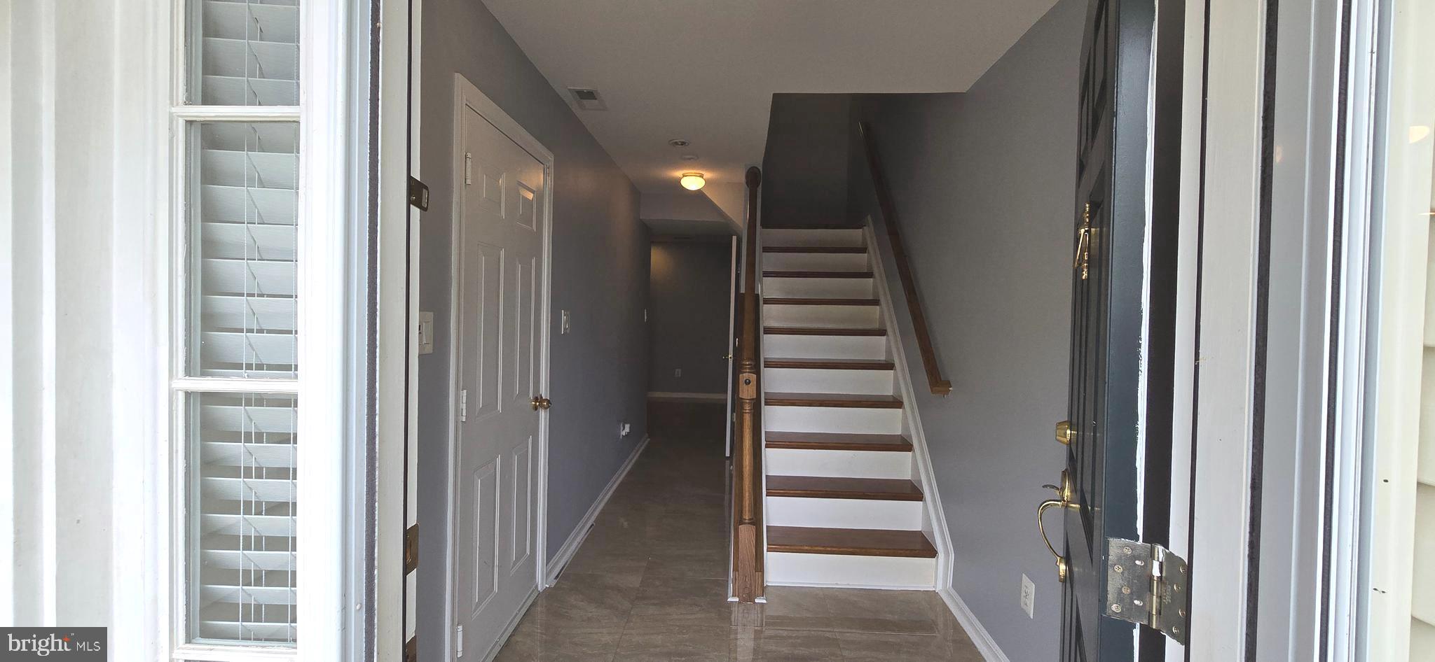 45560 LAKEMONT SQUARE