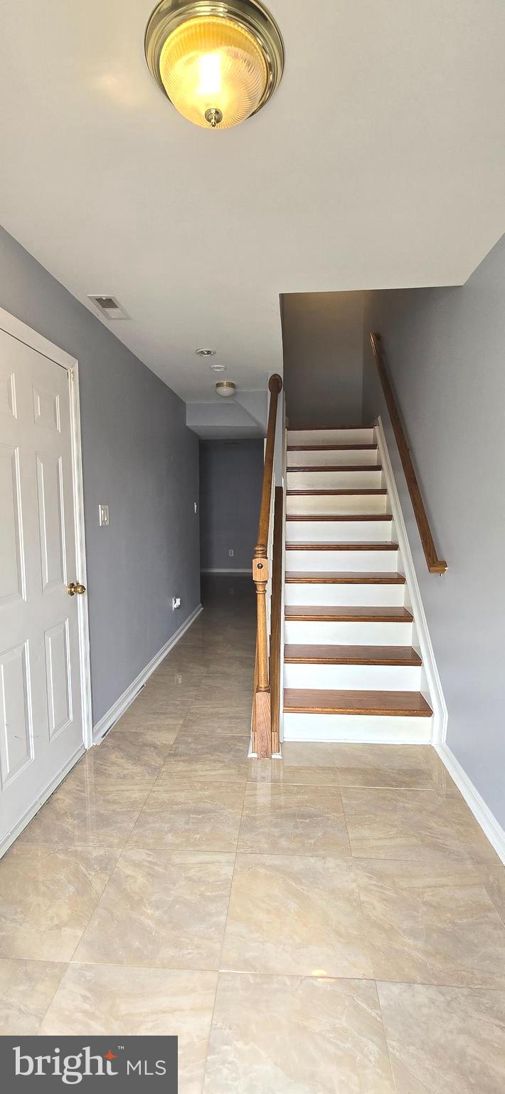45560 LAKEMONT SQUARE