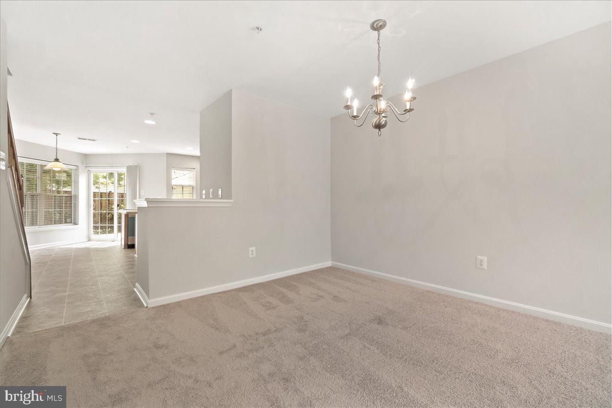 BALLENGER CREEK CENTER POND - Residential