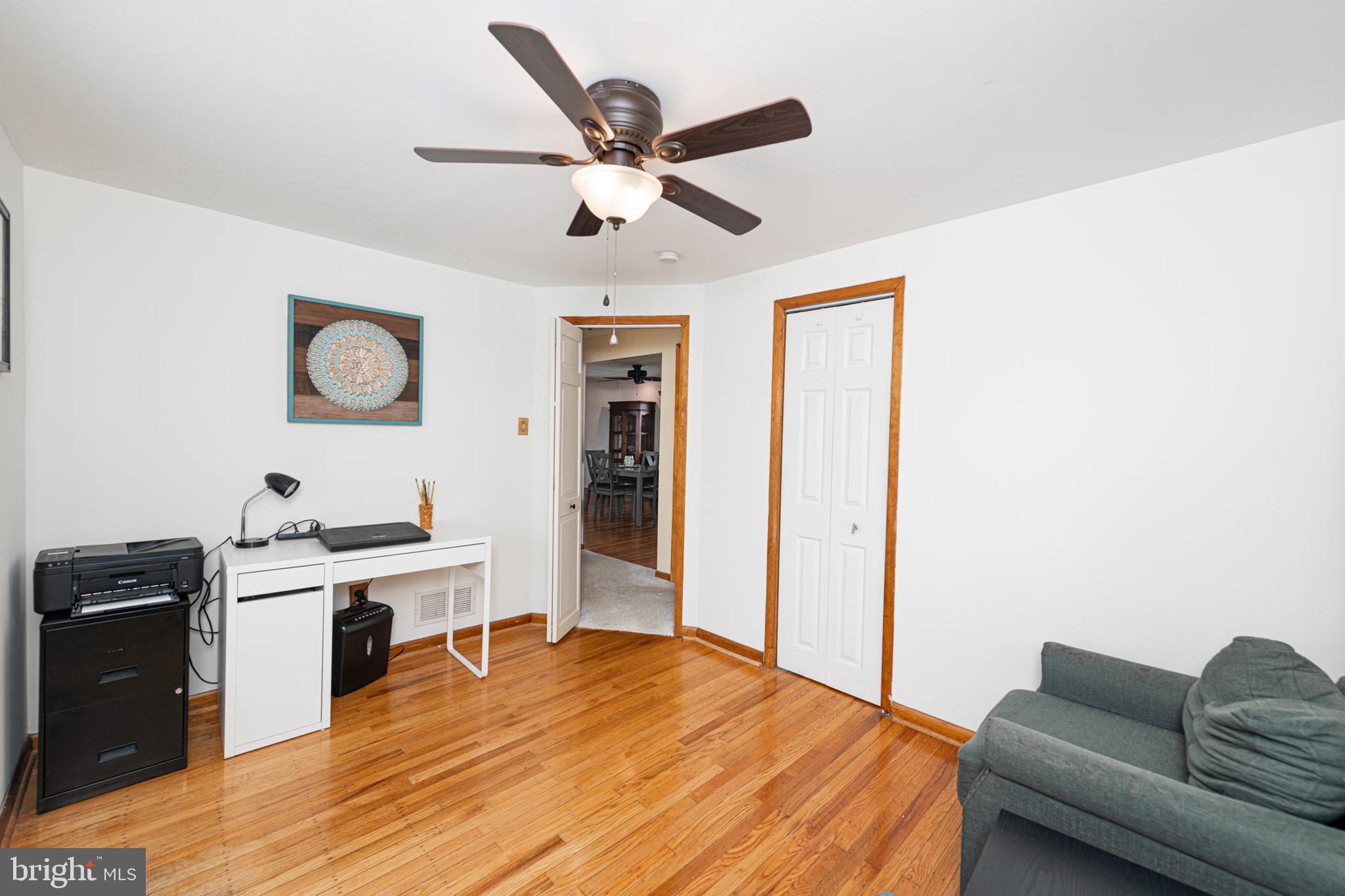 VILLAGE GREEN - Residential