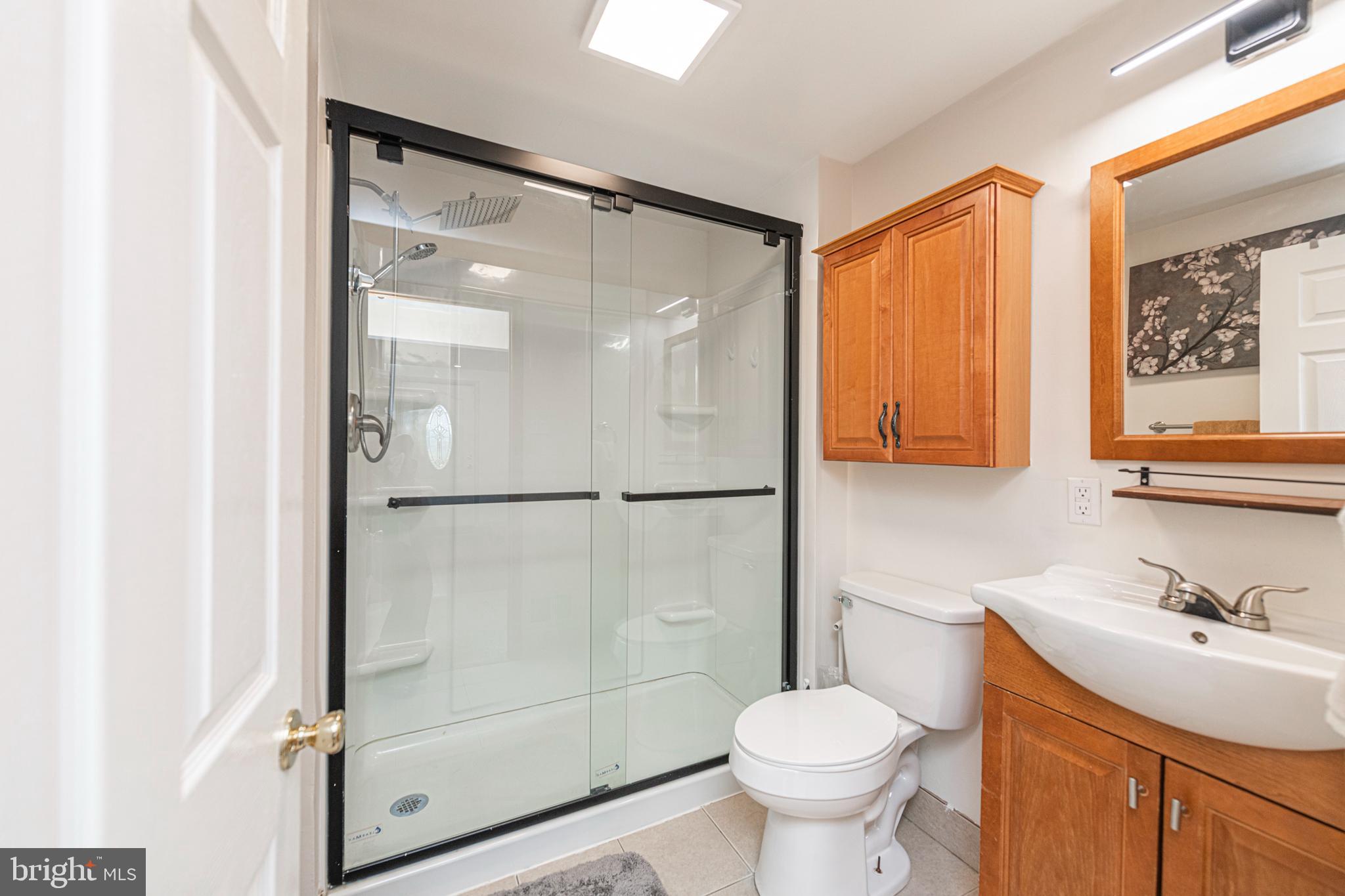 VILLAGE GREEN - Residential