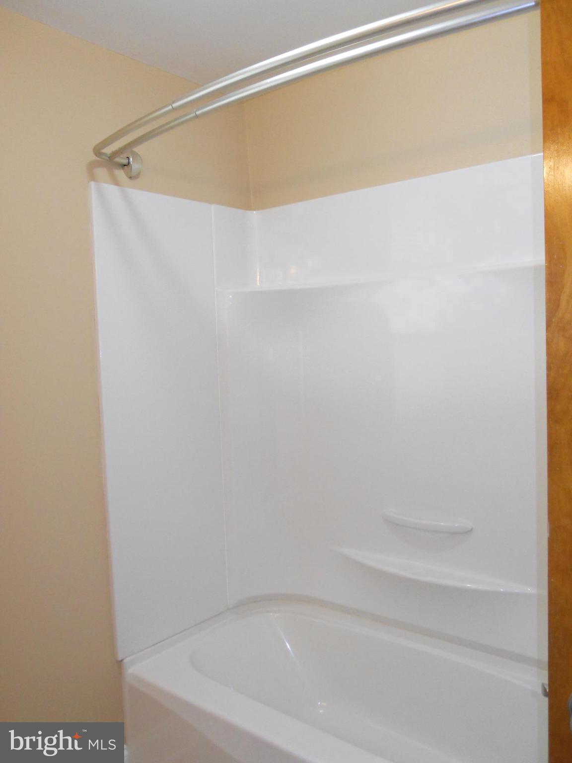 WOODMERE - Residential Lease