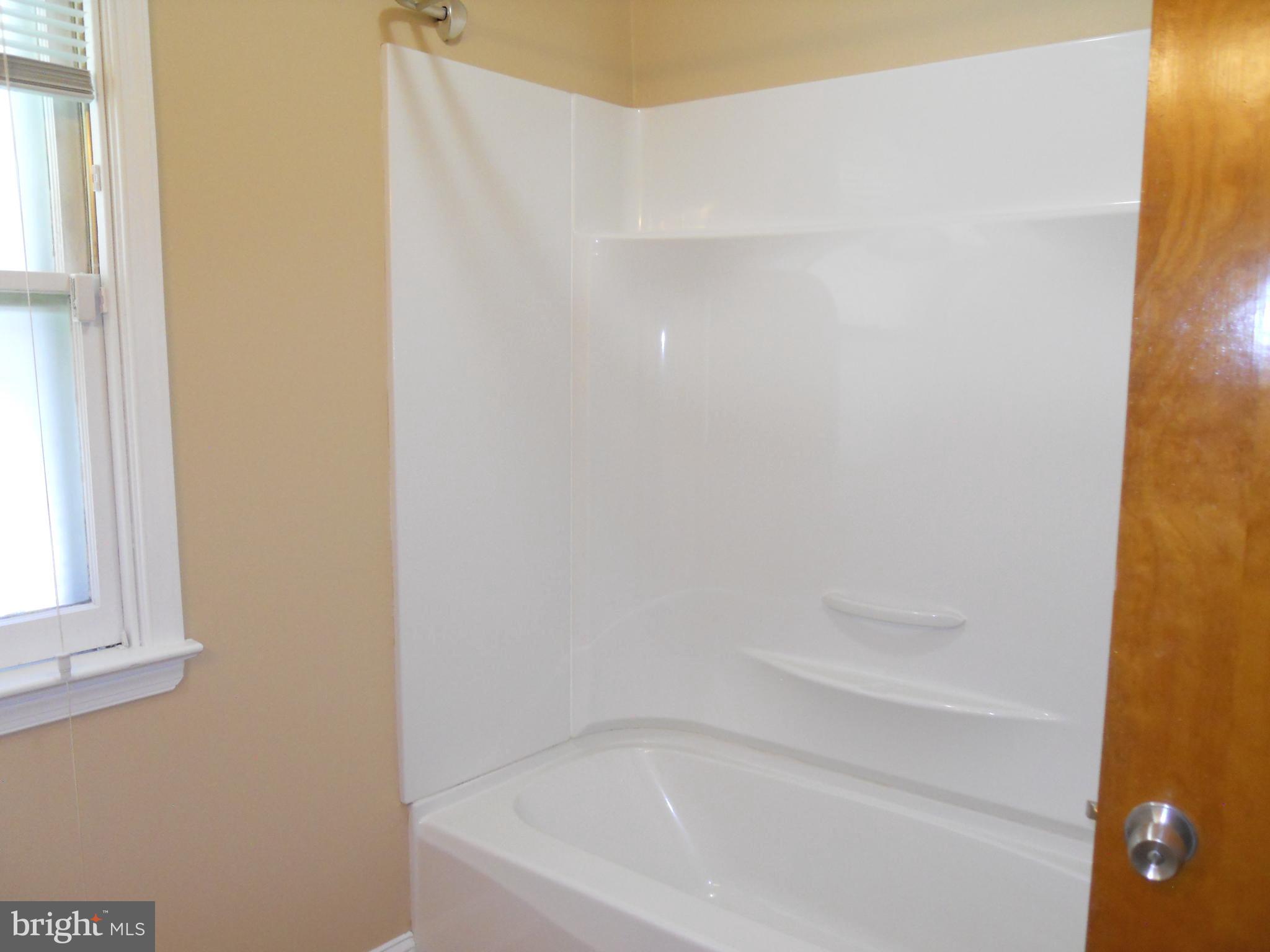 WOODMERE - Residential Lease