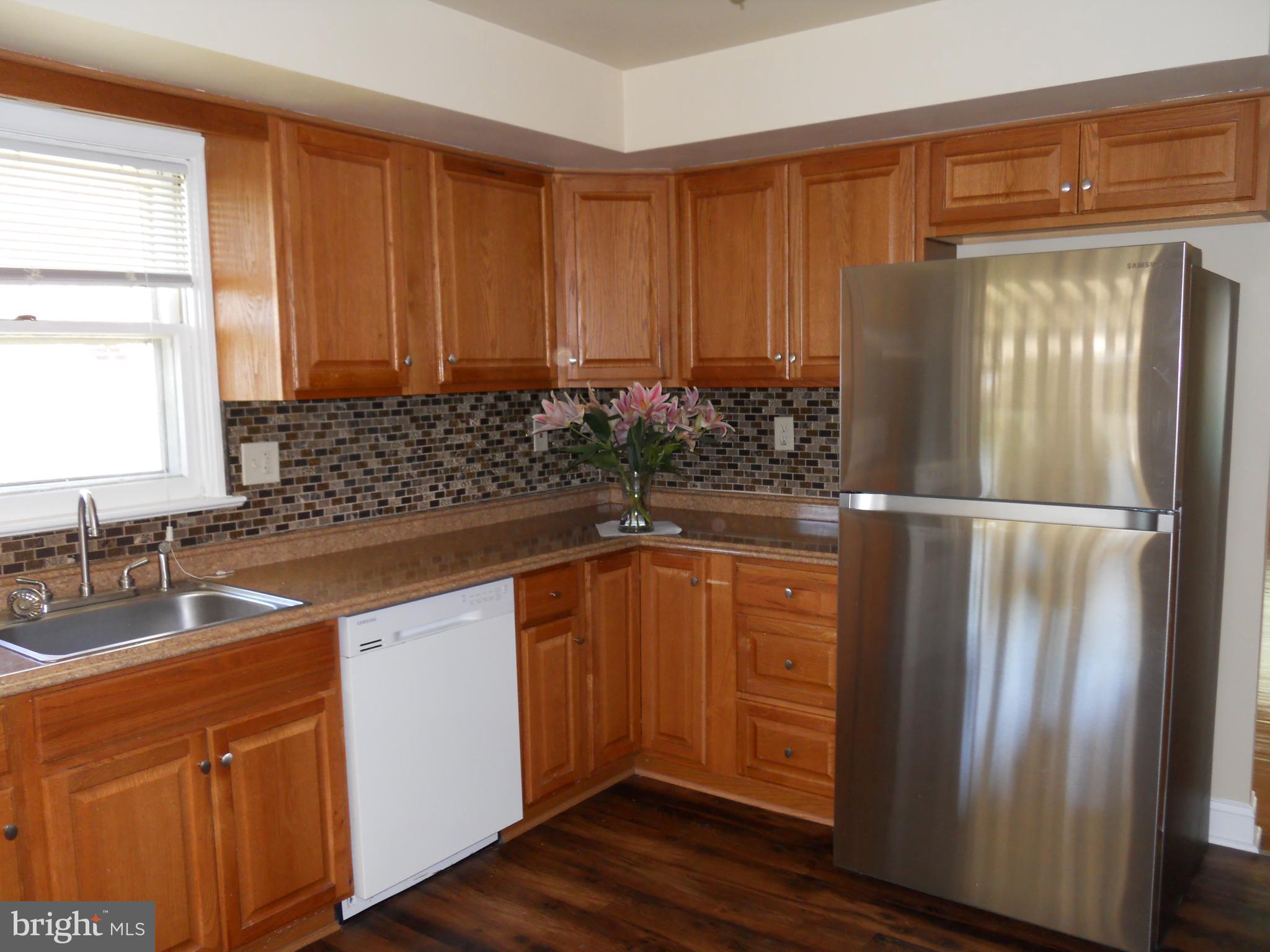 WOODMERE - Residential Lease