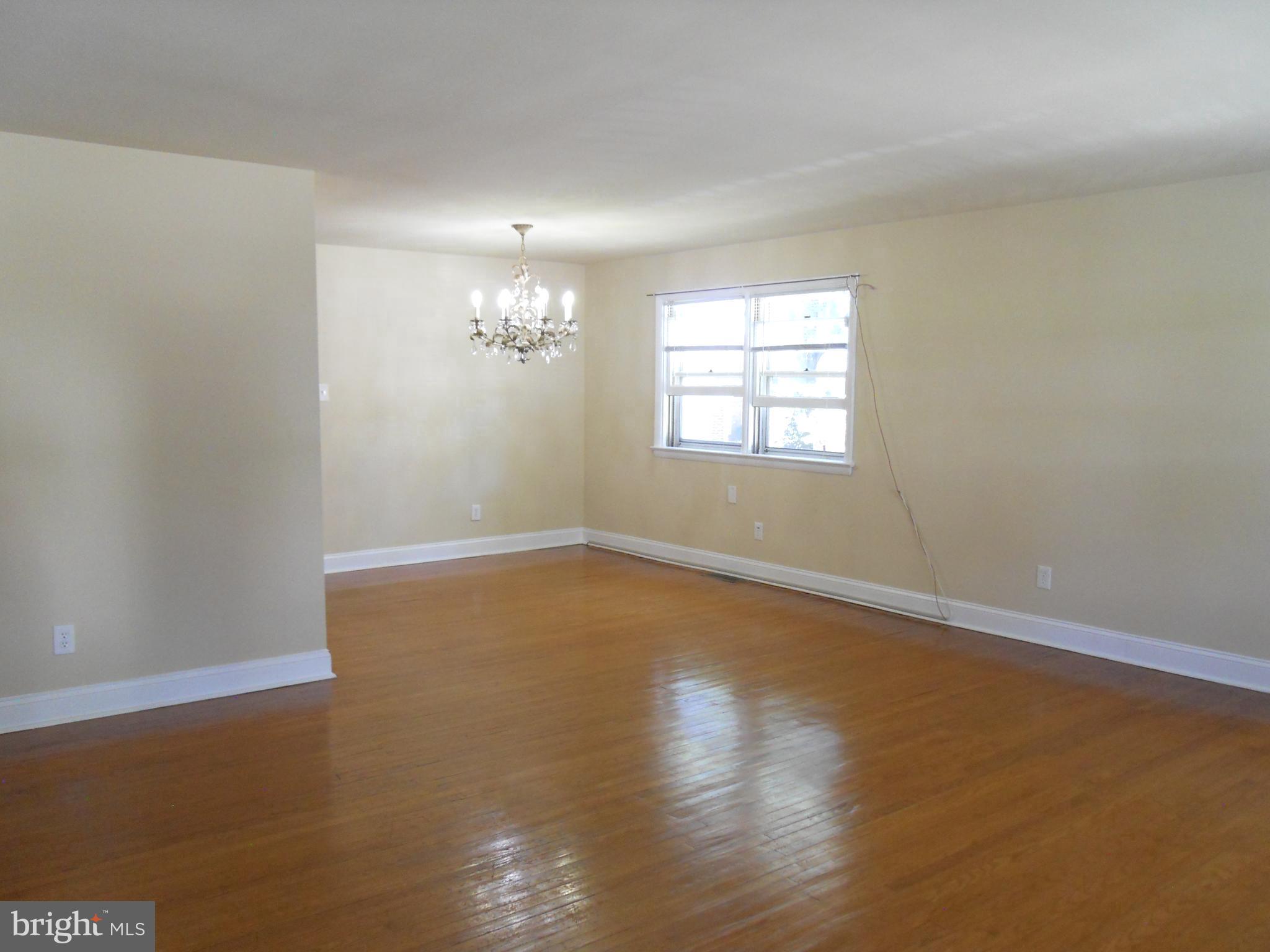WOODMERE - Residential Lease