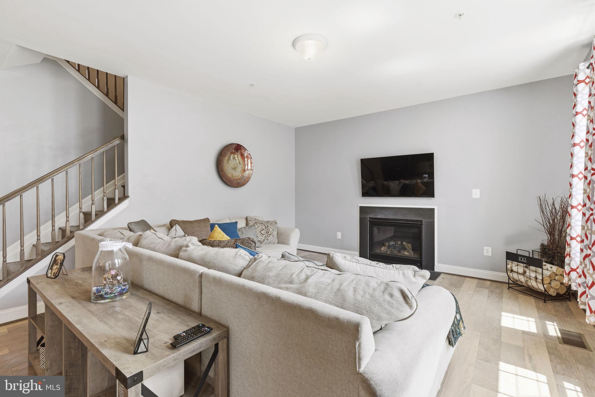 RESIDENCES AT QUARRY PLACE - Residential