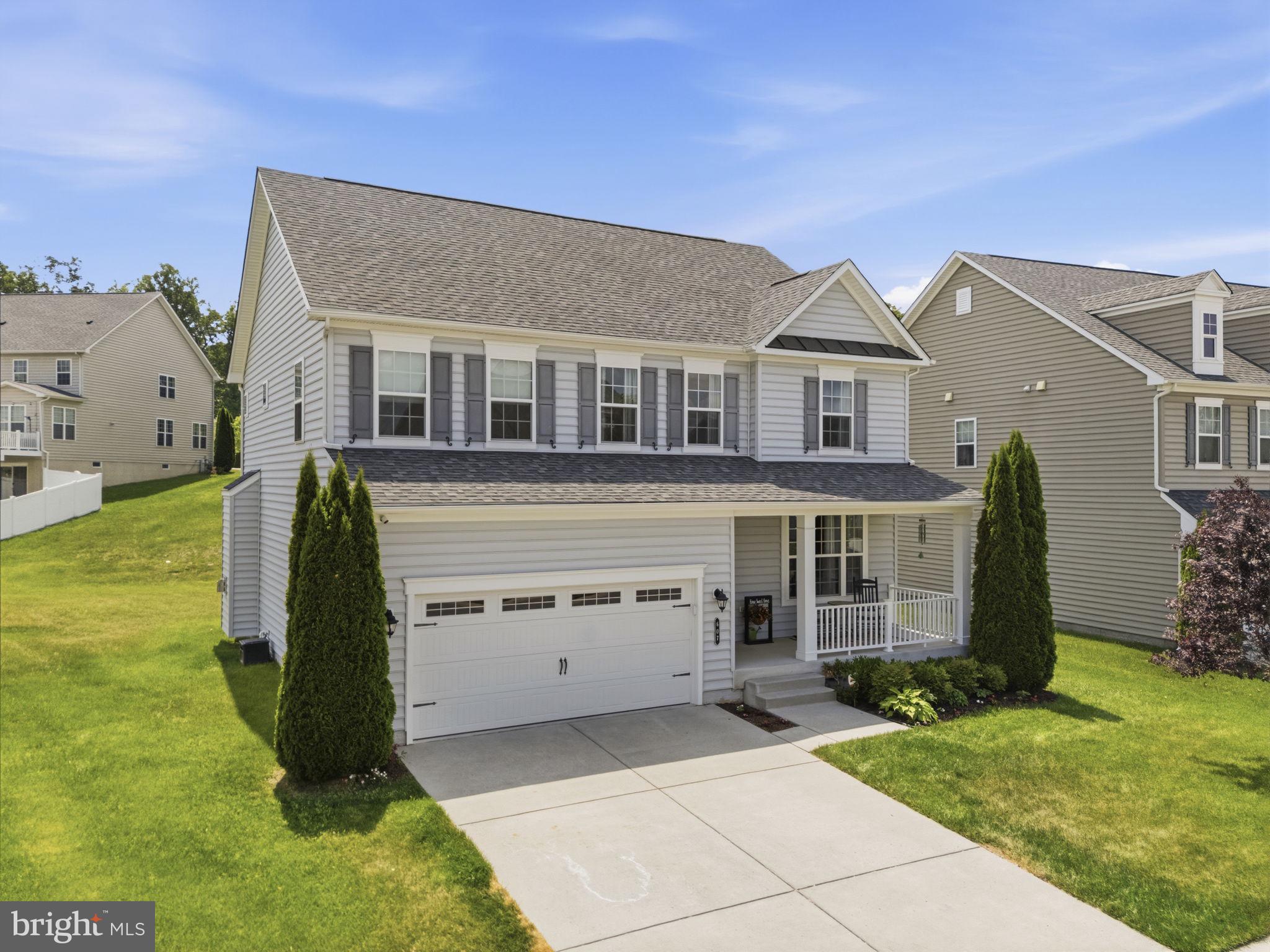 RESIDENCES AT QUARRY PLACE - Residential