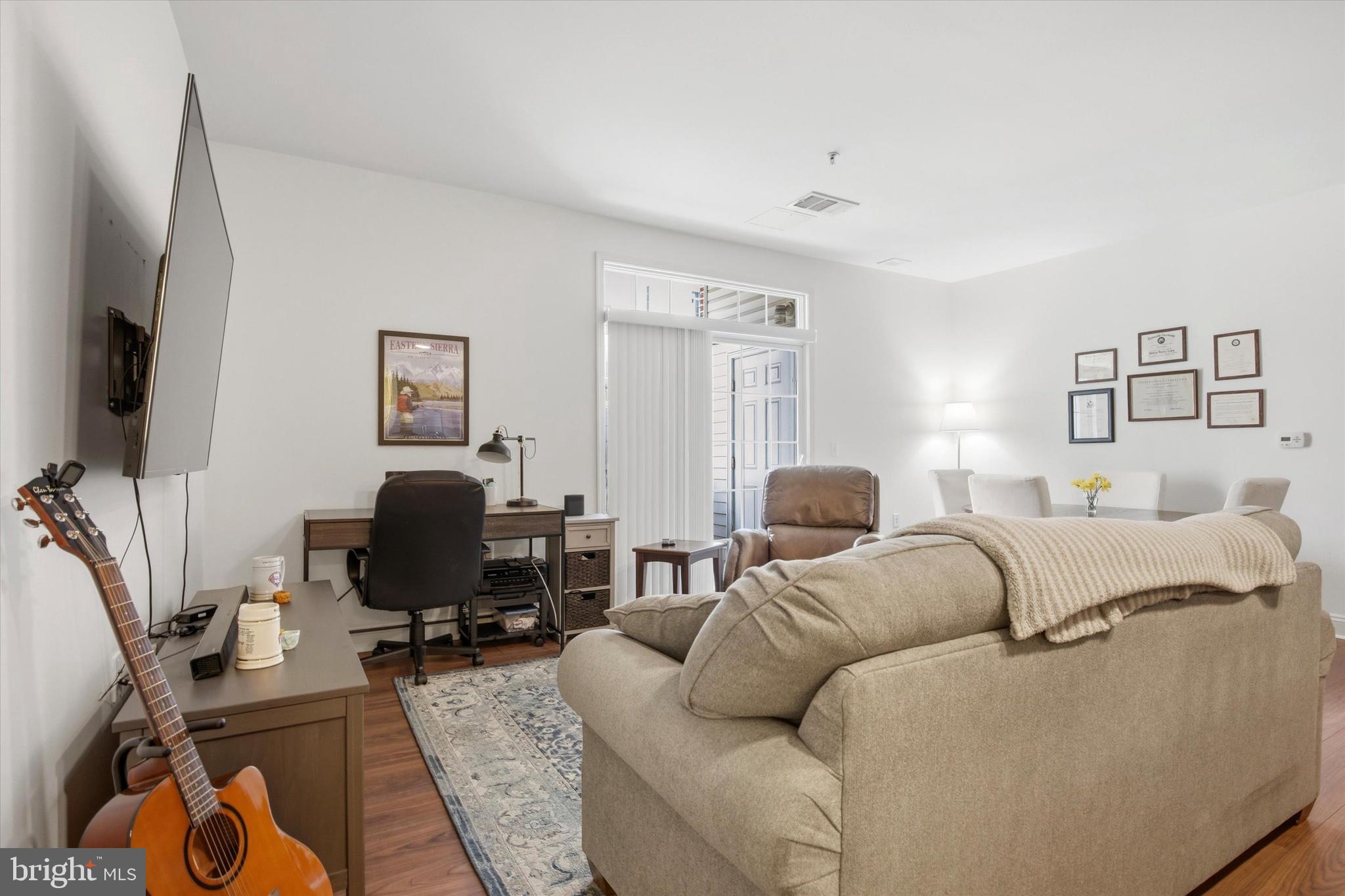 THE GRANDE AT RIVERVIEW - Residential