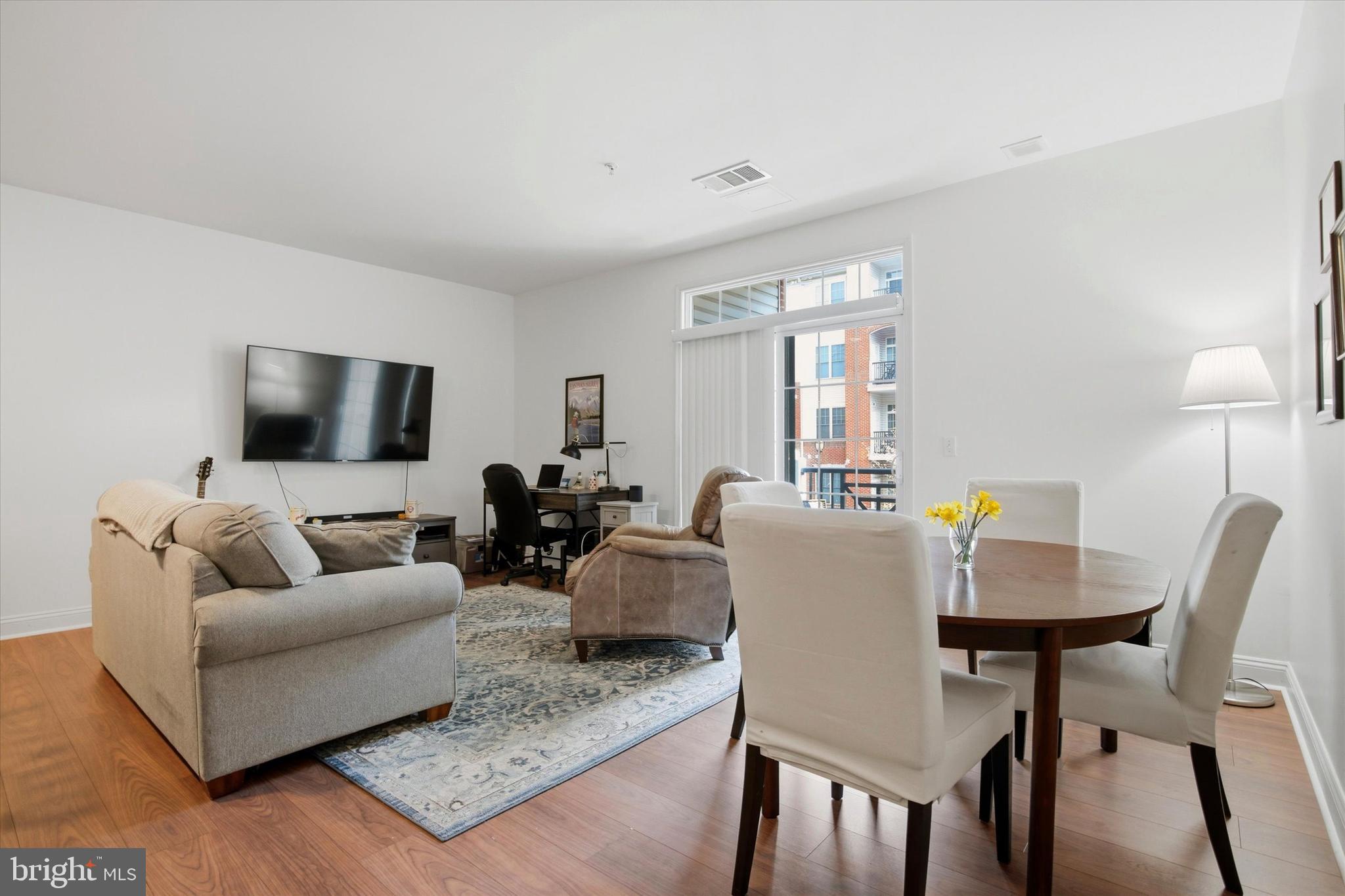 THE GRANDE AT RIVERVIEW - Residential