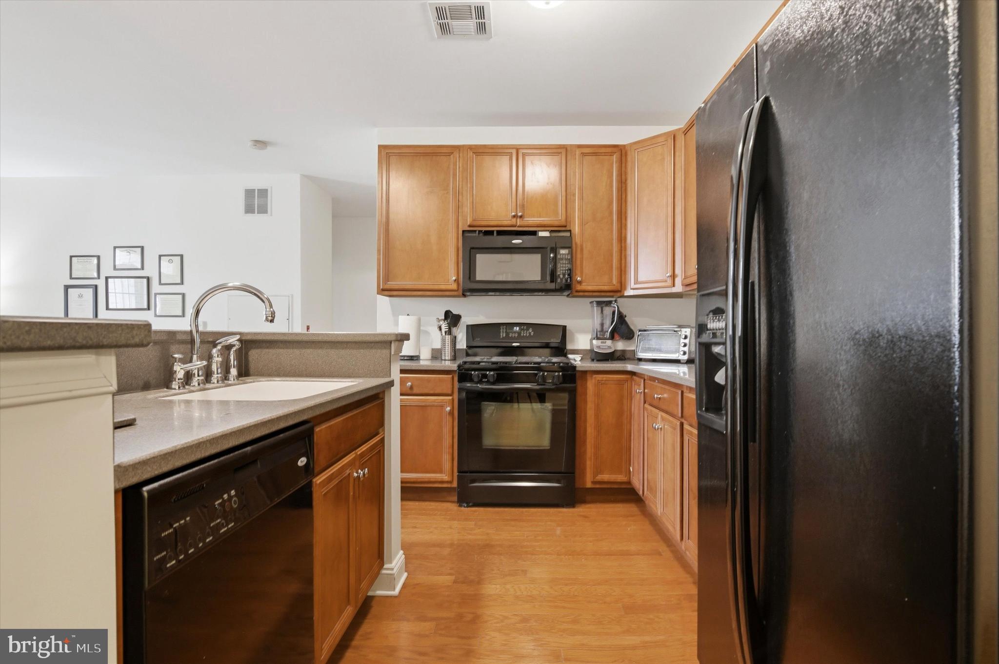 THE GRANDE AT RIVERVIEW - Residential