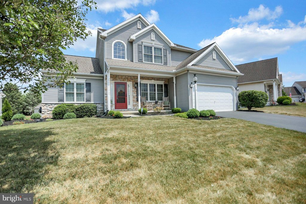 Photo of 6 BLOOMFIELD DR, EPHRATA, PA 17522 (MLS # PALA2035960)