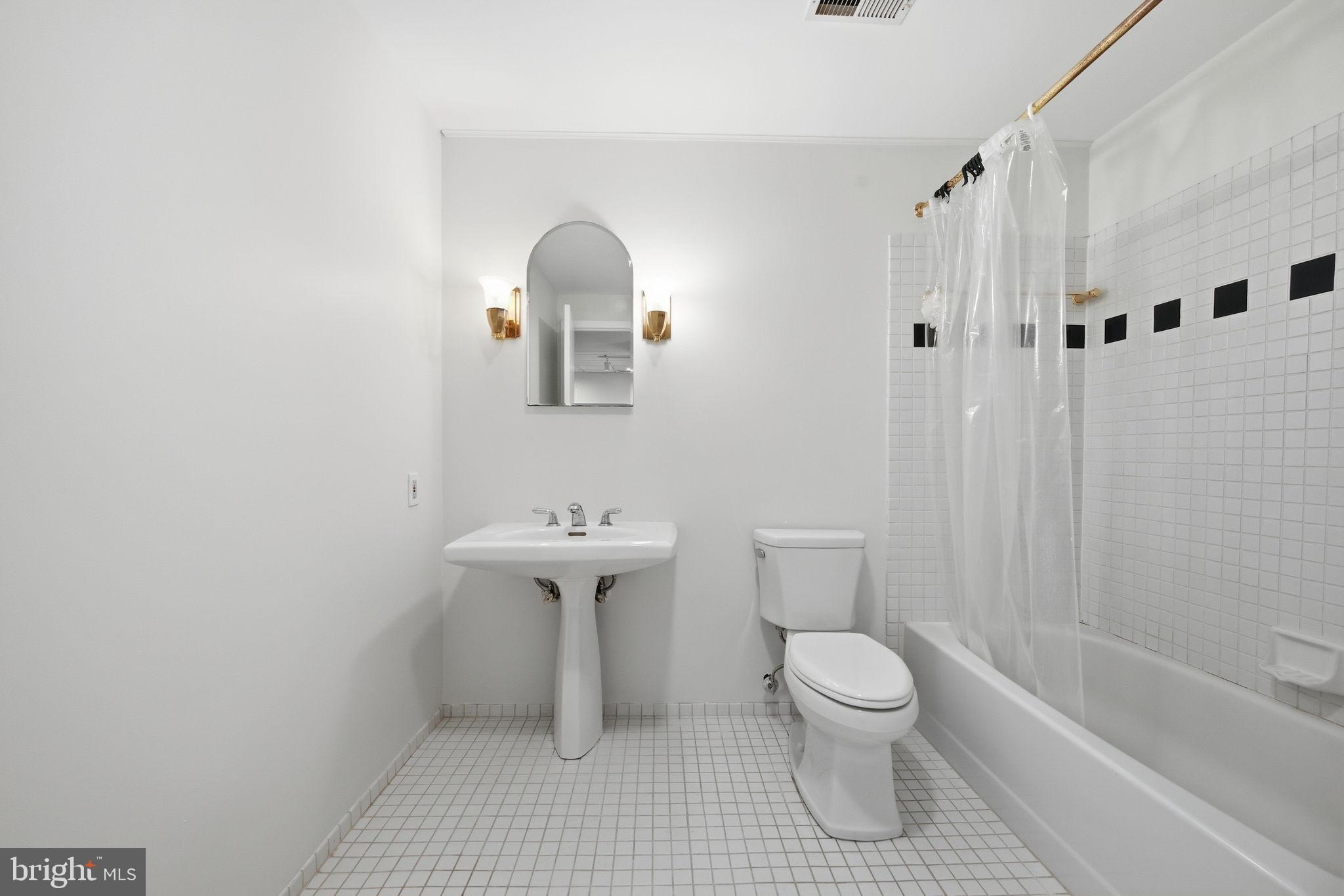 WESTERN RUN - Residential