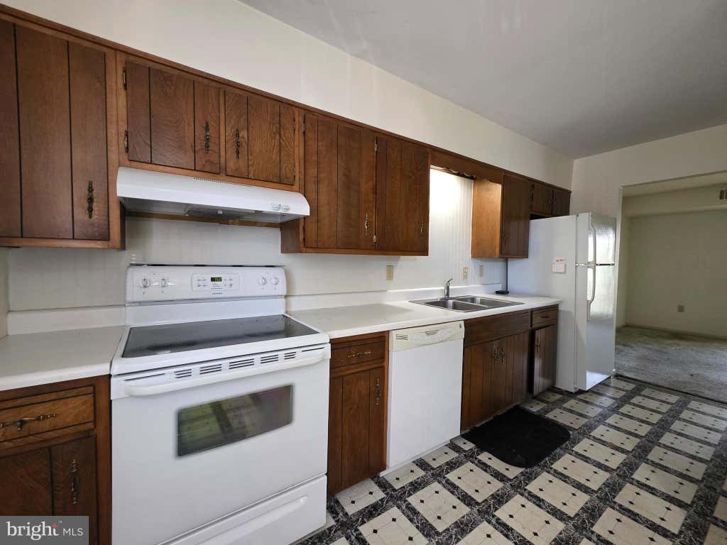 Photo of 543 Cloverbrook Drive, EPHRATA, PA 17522 (MLS # PALA2091090)