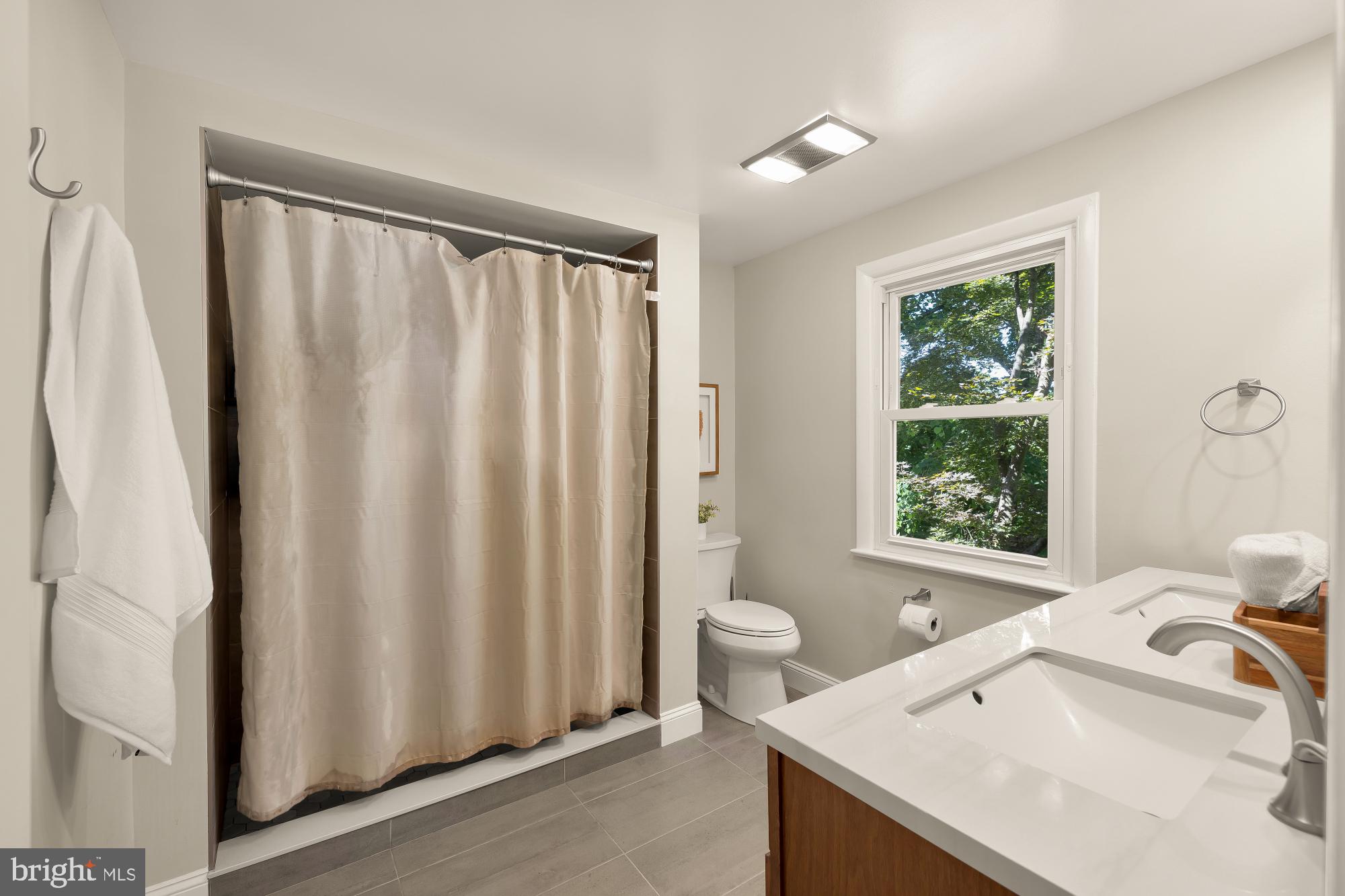 BROAD RUN FARMS - Residential