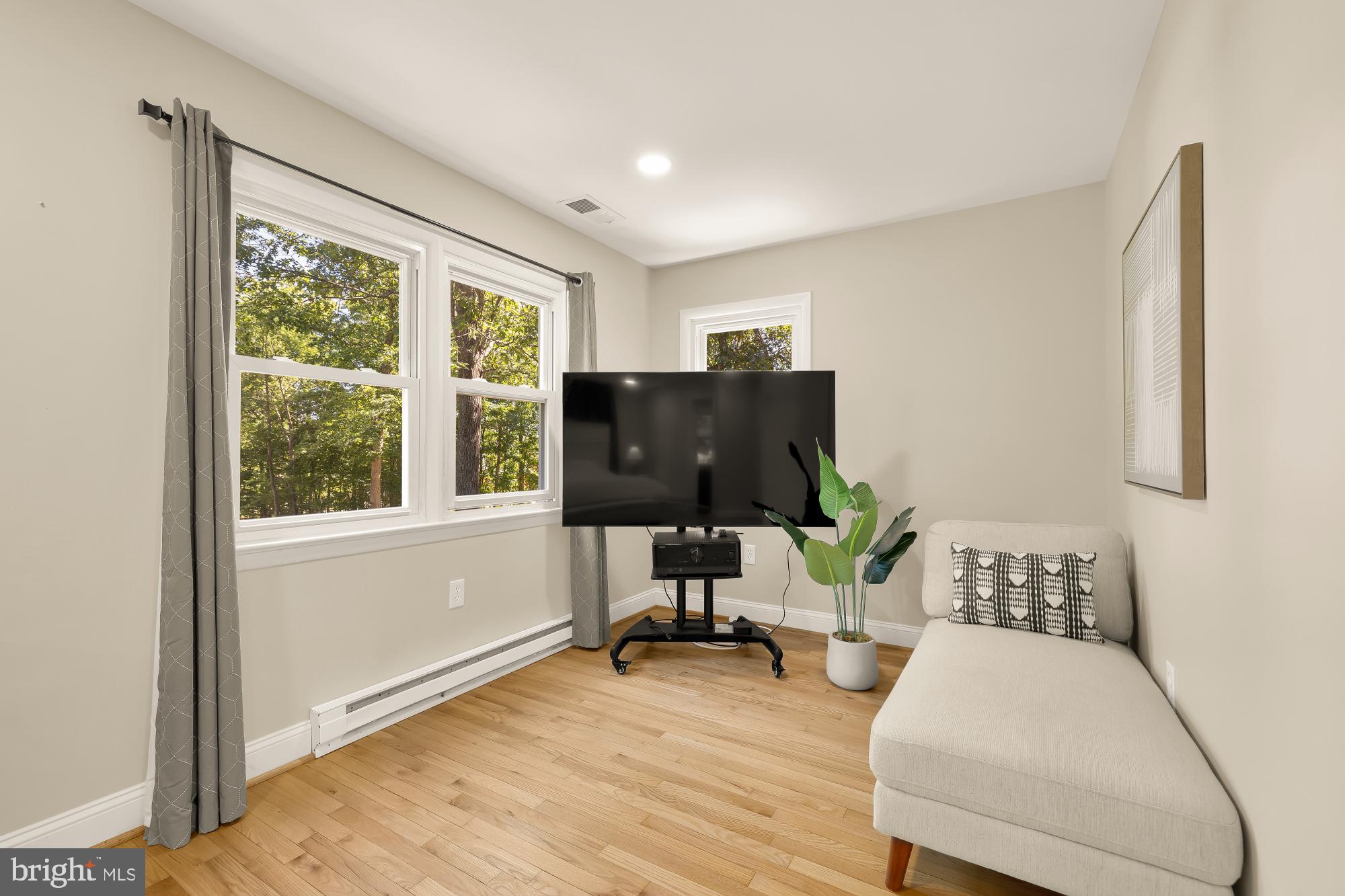 BROAD RUN FARMS - Residential