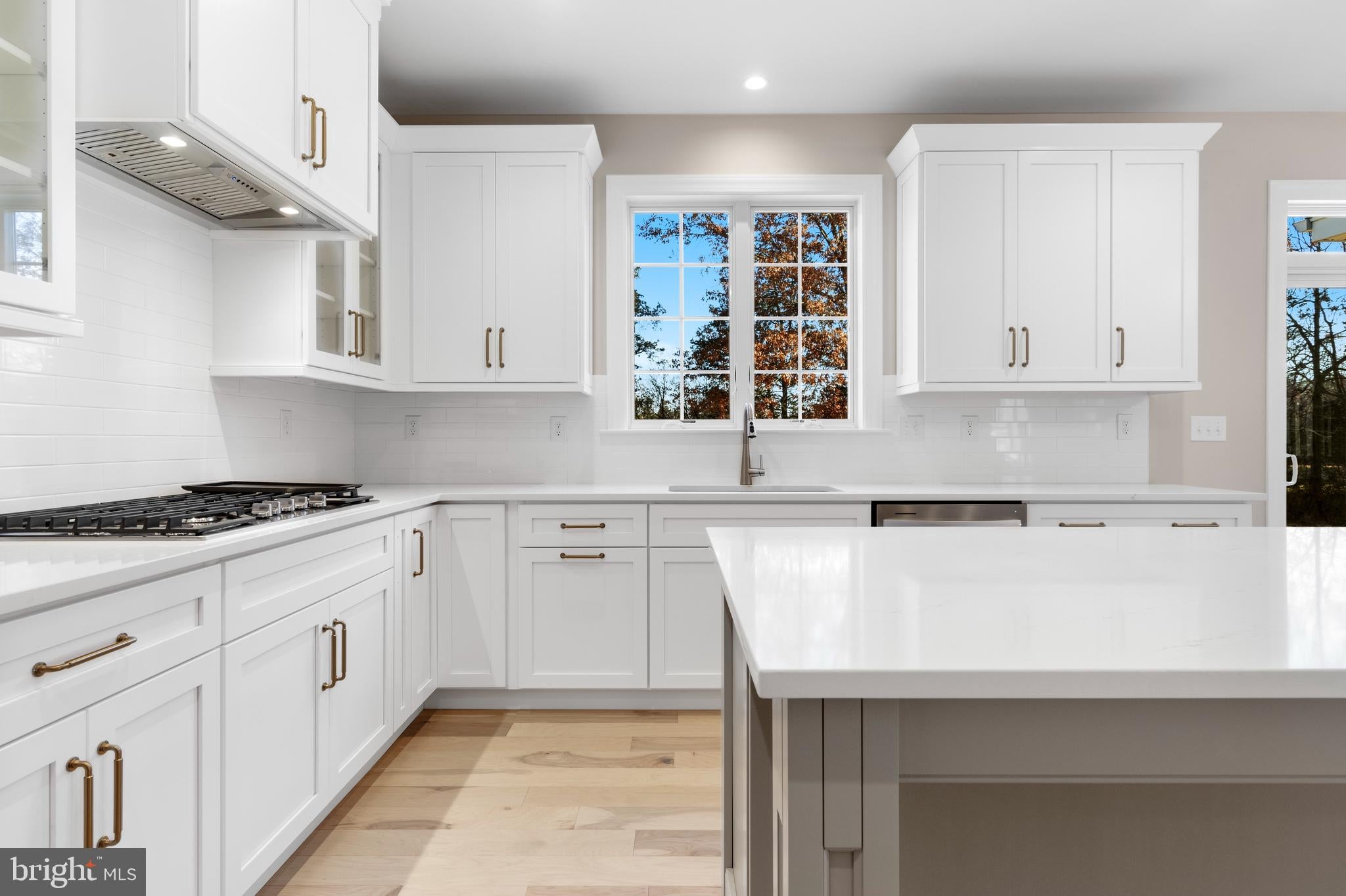 101 LEXINGTON MANOR